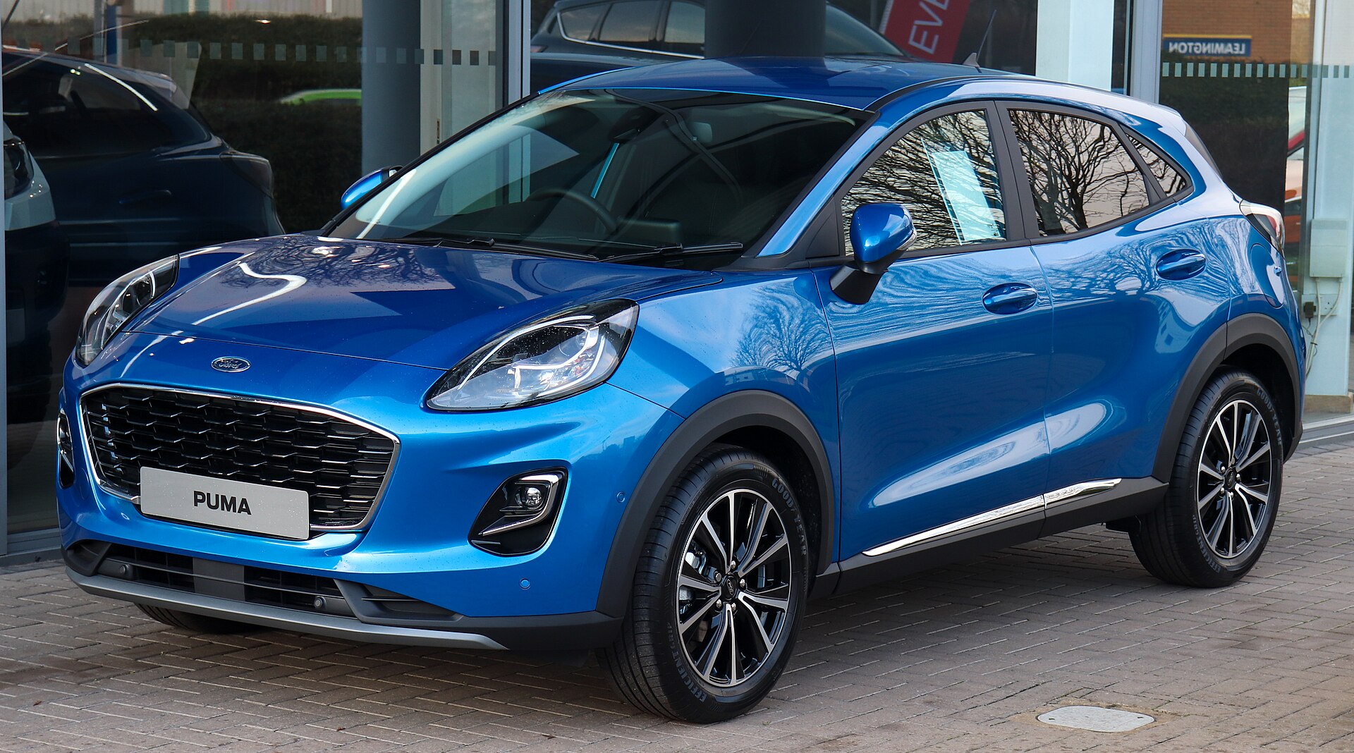 Ford Puma Titanium önden görünüm