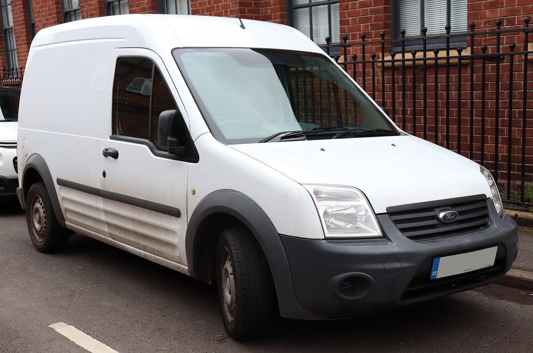 2013 Ford Transit Connect T230 1.8 önden görünüm