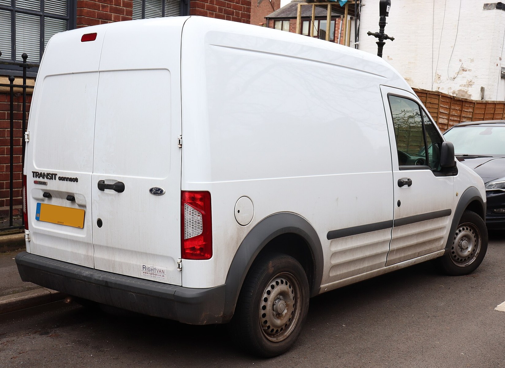 2013 Ford Transit Connect T230 arkadan görünüm