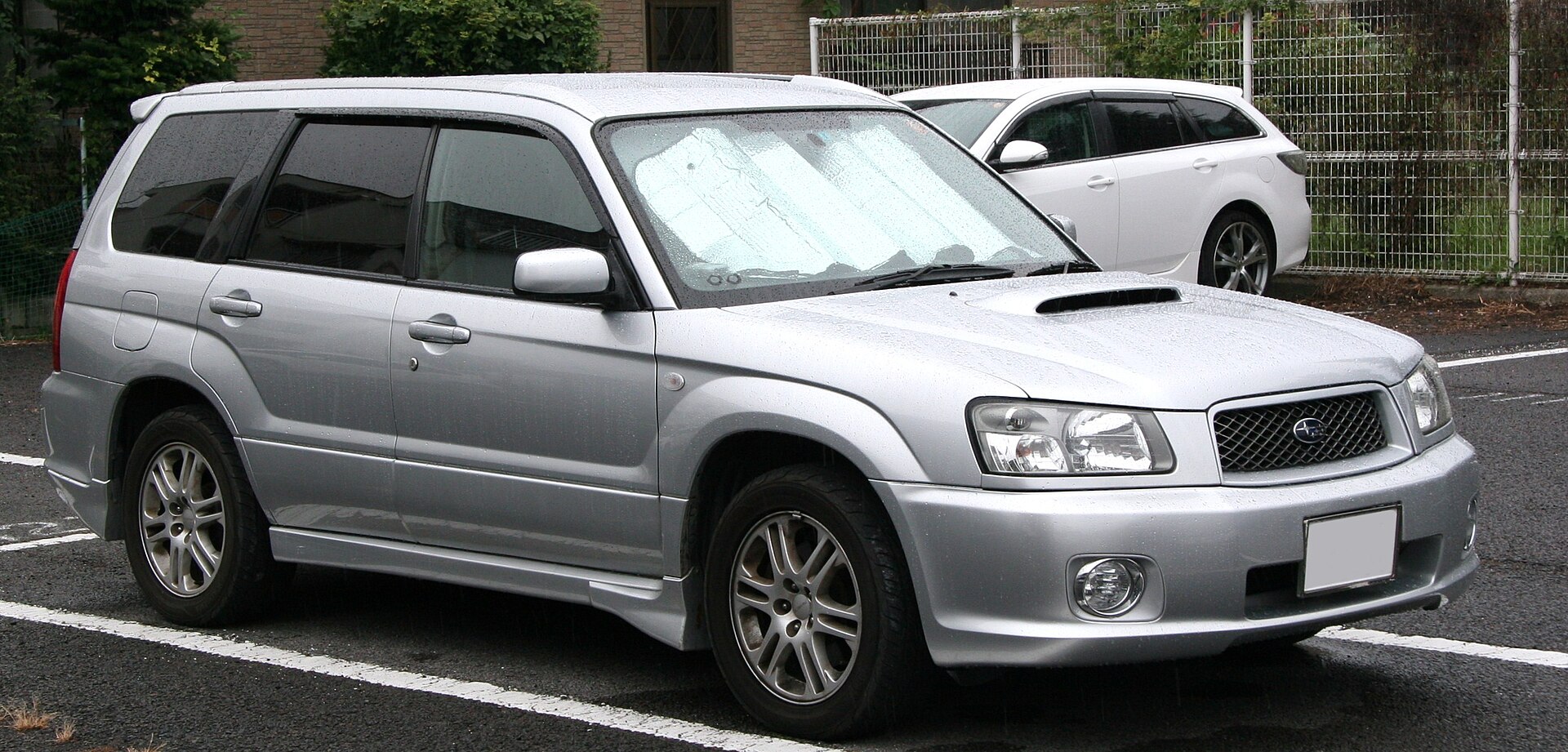 Subaru Forester SG Cross Sports yan görünümü