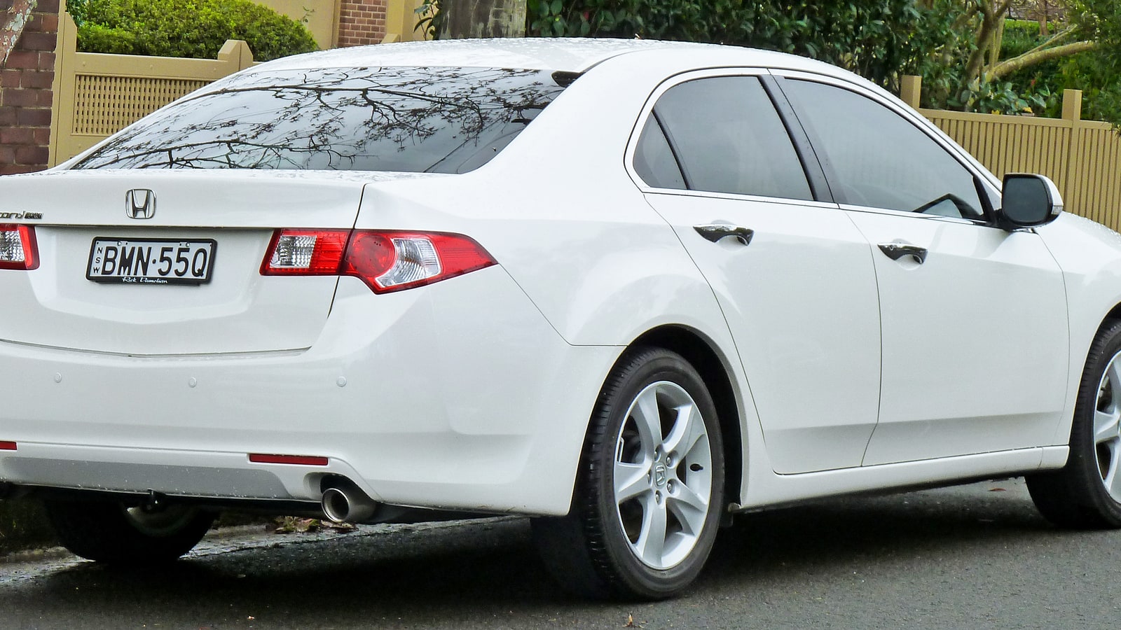 Honda Accord 8 arka ve yan görünüm