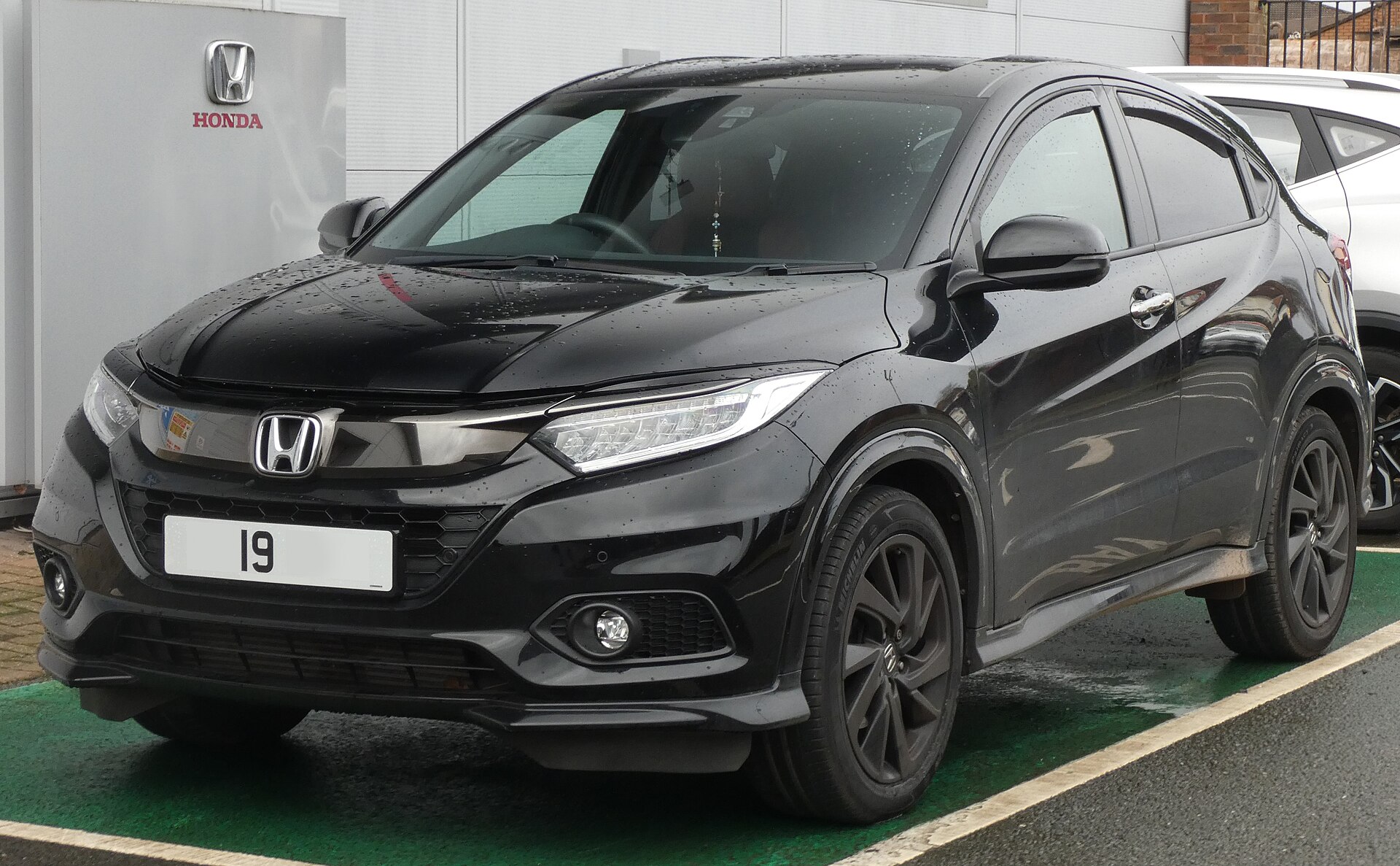2019 Honda HR-V Sport 1.5 VTEC Turbo ön görünümü