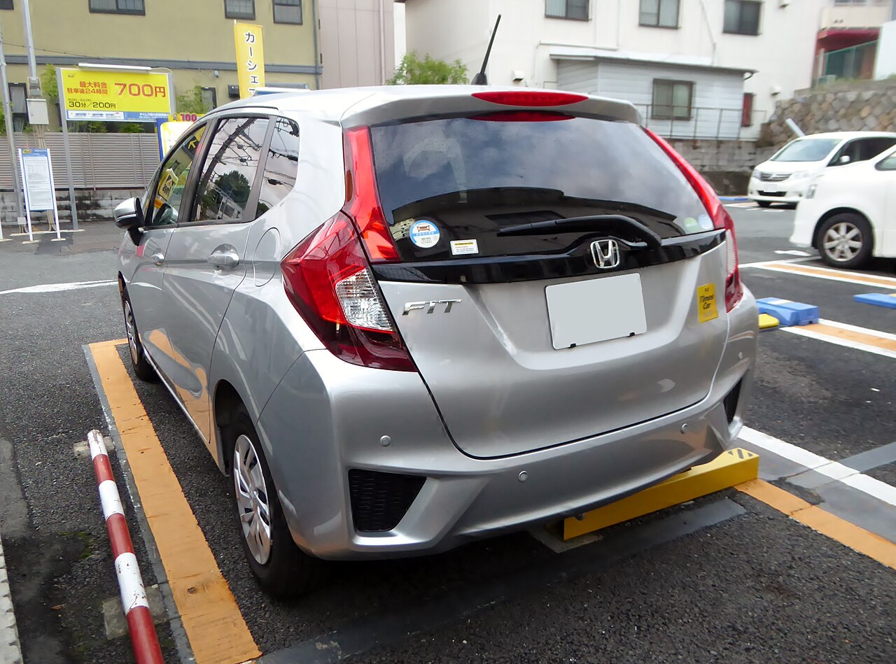 Honda Fit/Jazz GK arka çapraz görünüm