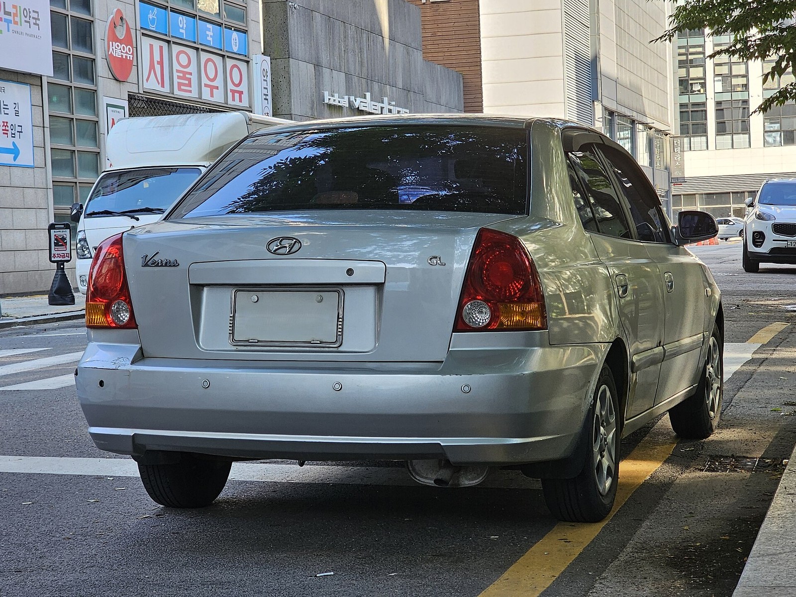 Hyundai Accent Admire arka çapraz