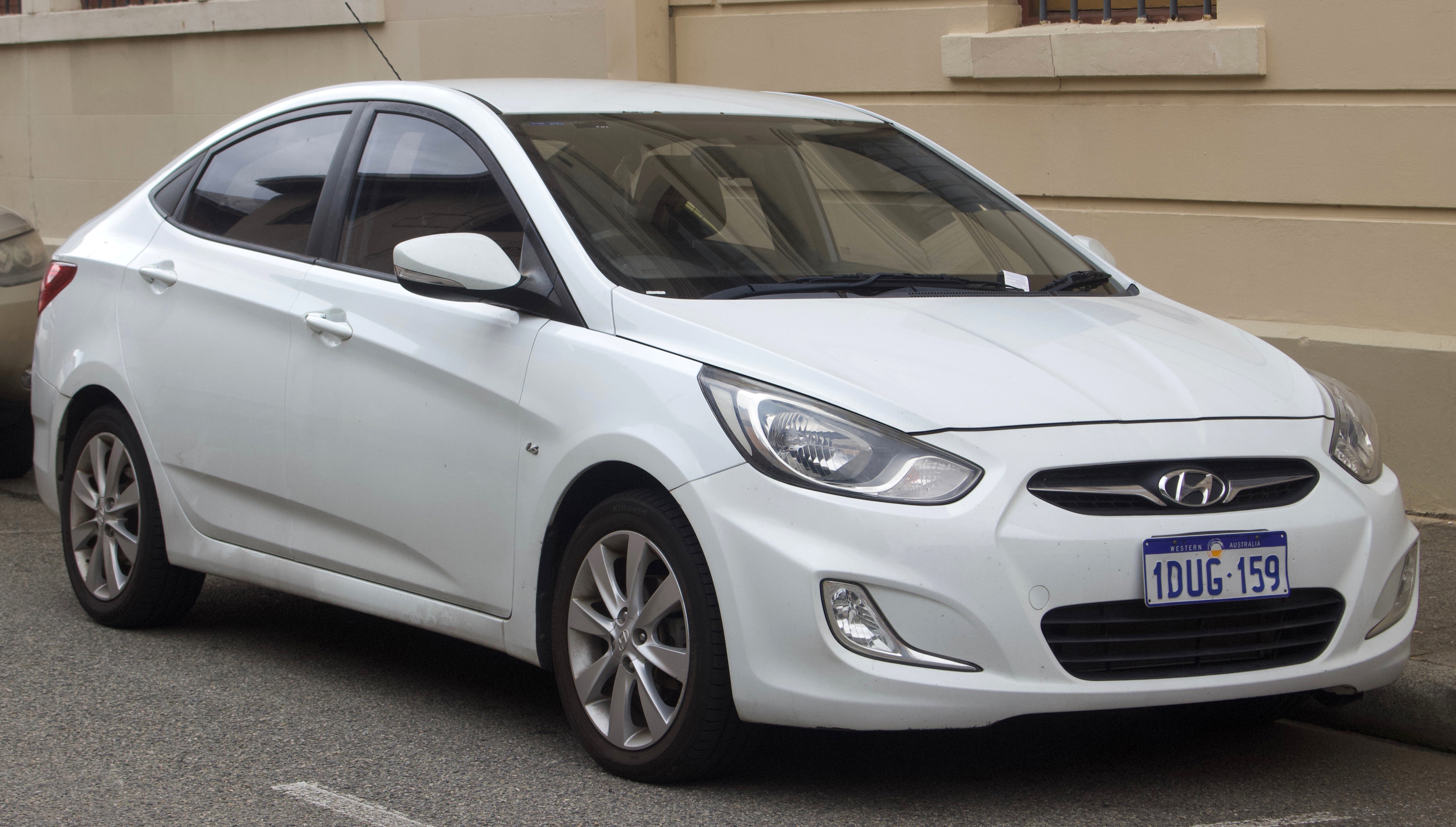 Hyundai Accent Blue 1.6 CRDi Alım Rehberi: DCT ve Manuel kapak görseli