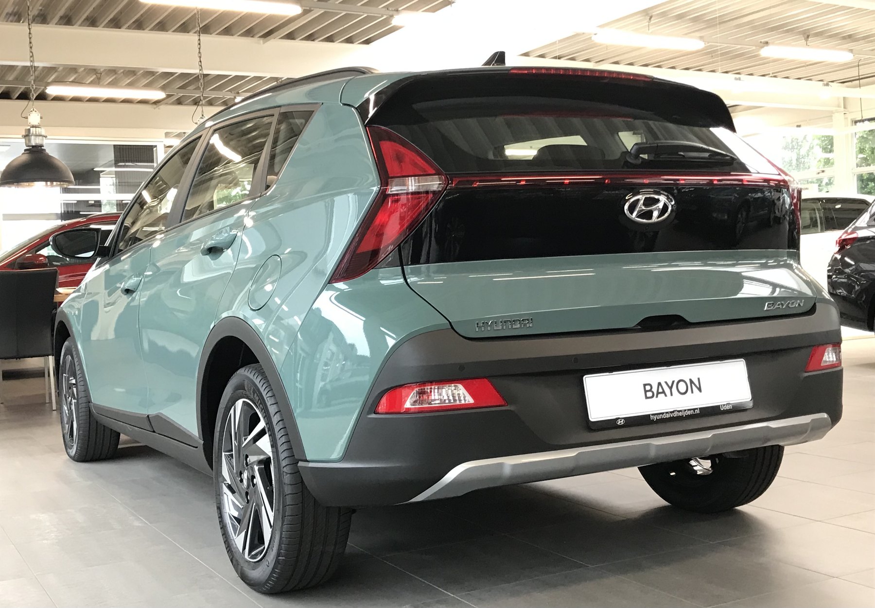 Hyundai Bayon arkadan görünüm