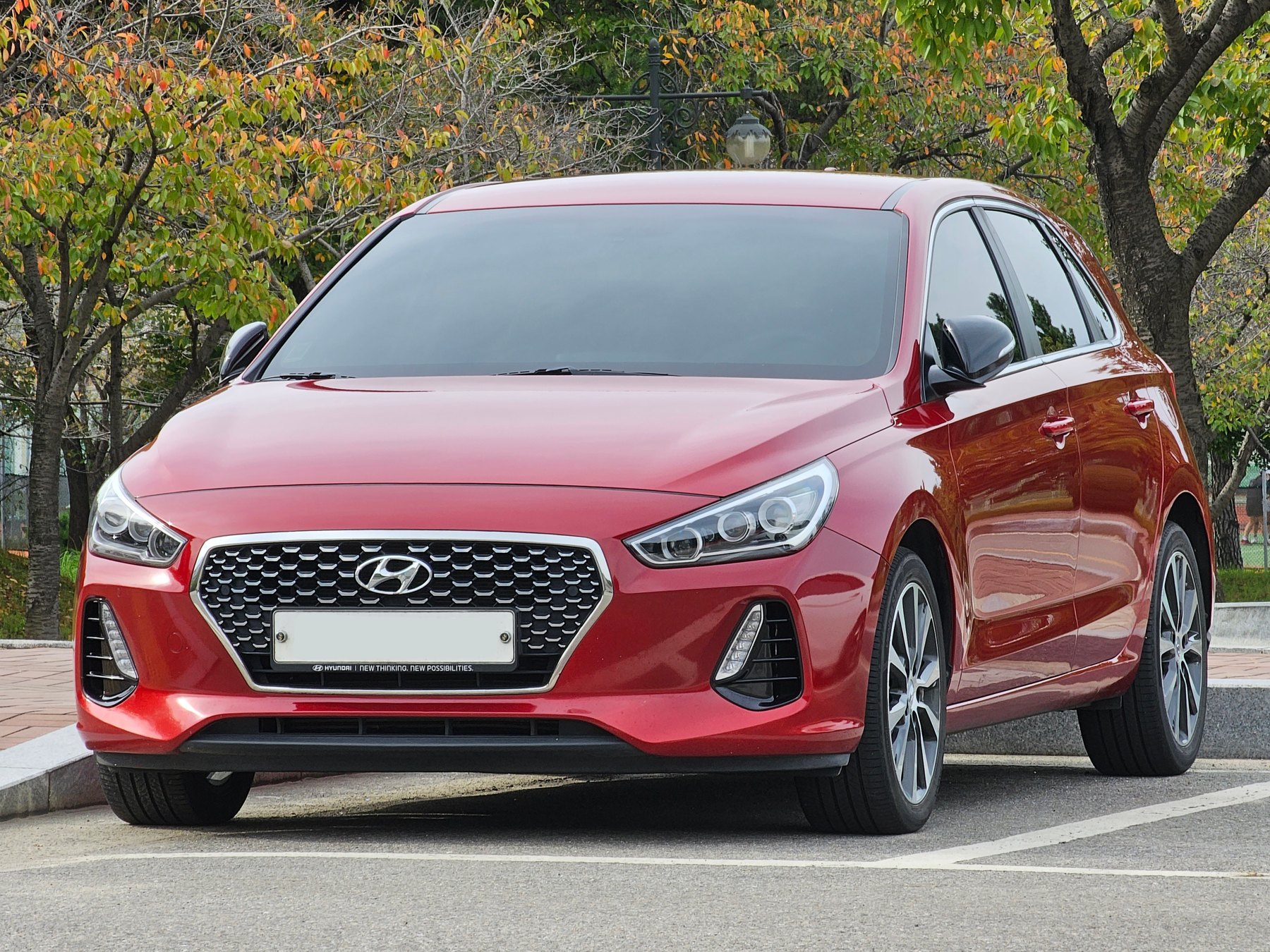Kırmızı Hyundai i30 PD arka yan görünüm