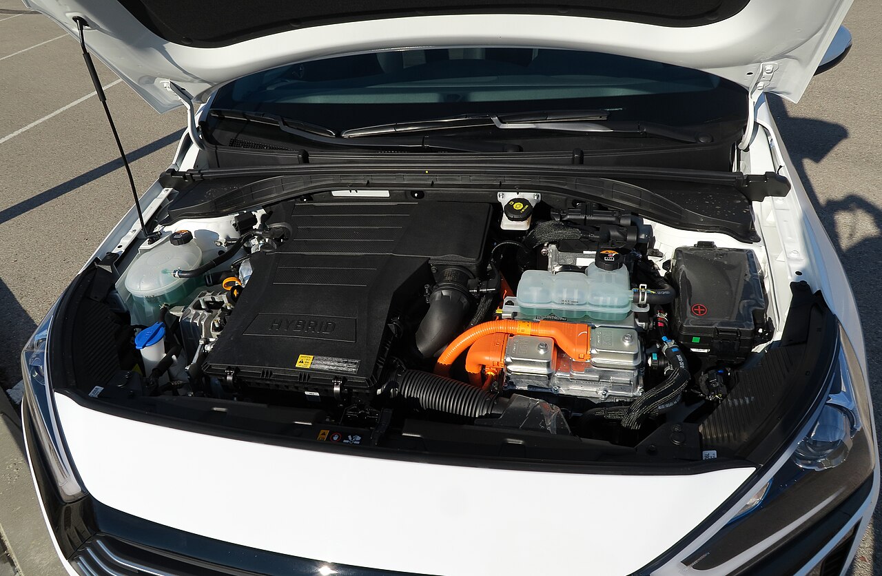 Hyundai Ioniq Hybrid 1.6 GDI motor bölümü