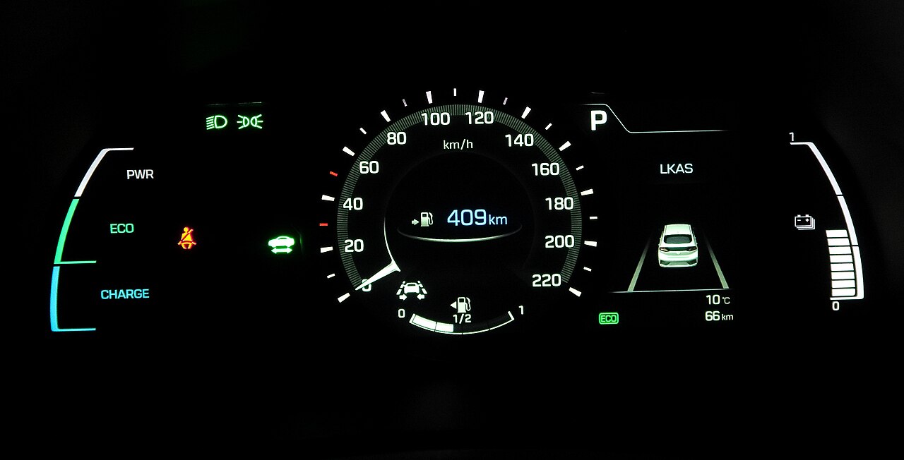 Hyundai Ioniq Hybrid gösterge paneli ve hibrit enerji ekranı