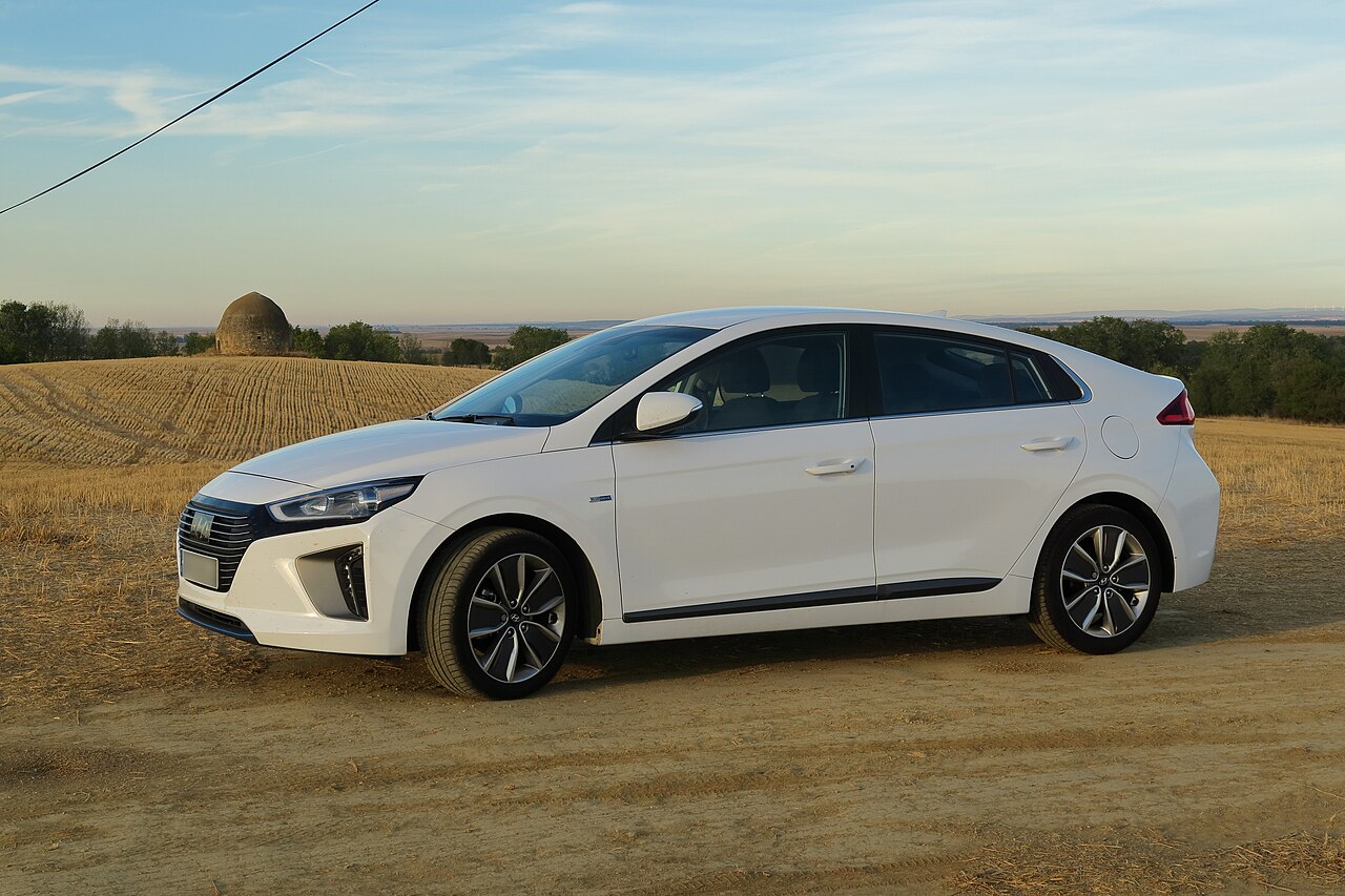 2018 Hyundai Ioniq Hybrid dış gövde ve profil