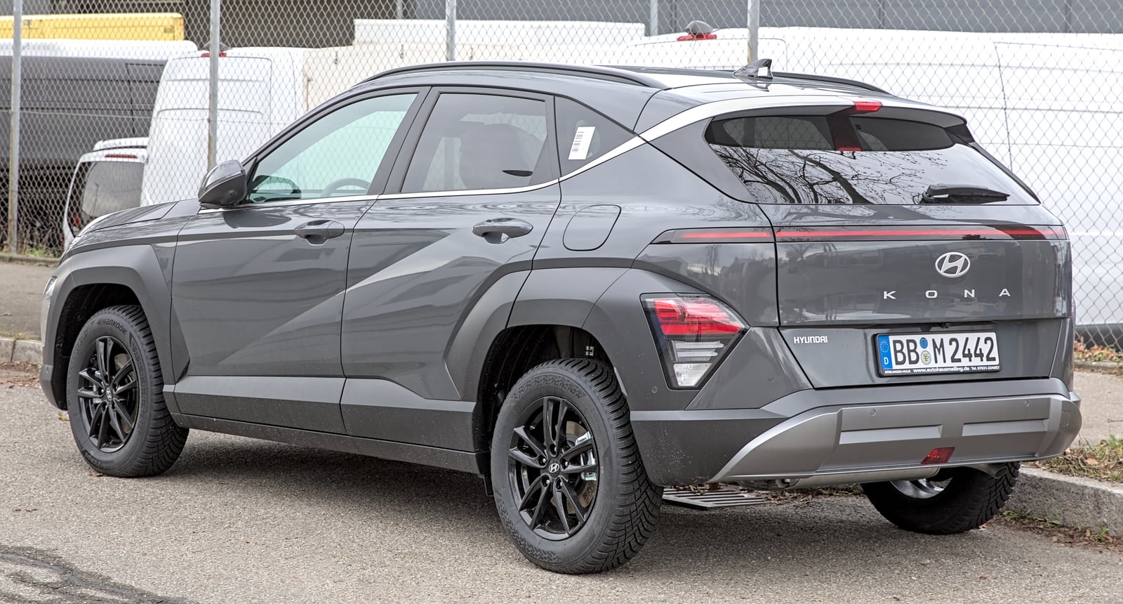 Hyundai Kona SX2 arkadan görünüm