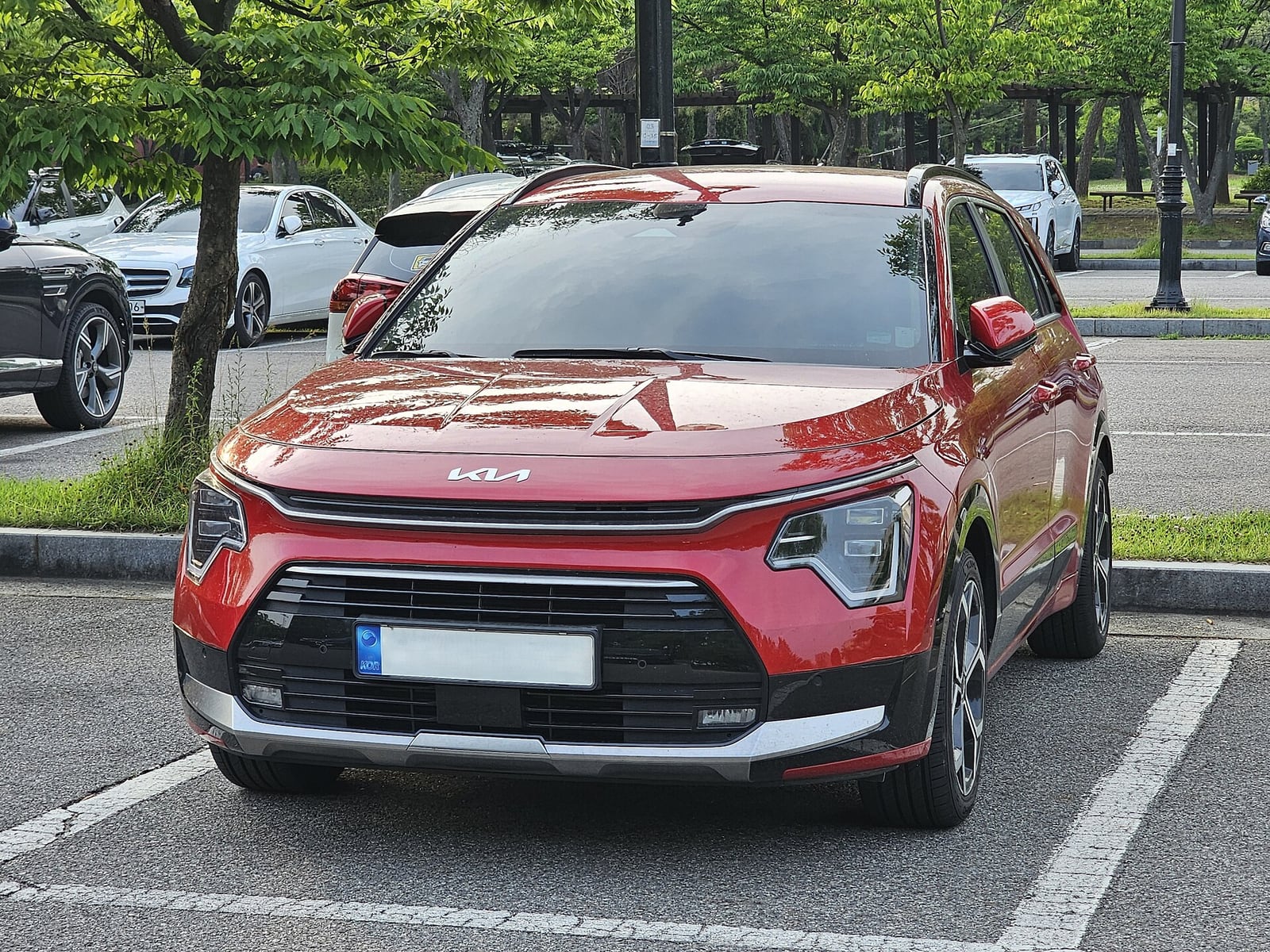 Kia Niro SG2 hibrit dış tasarımı ve arka gövdesi