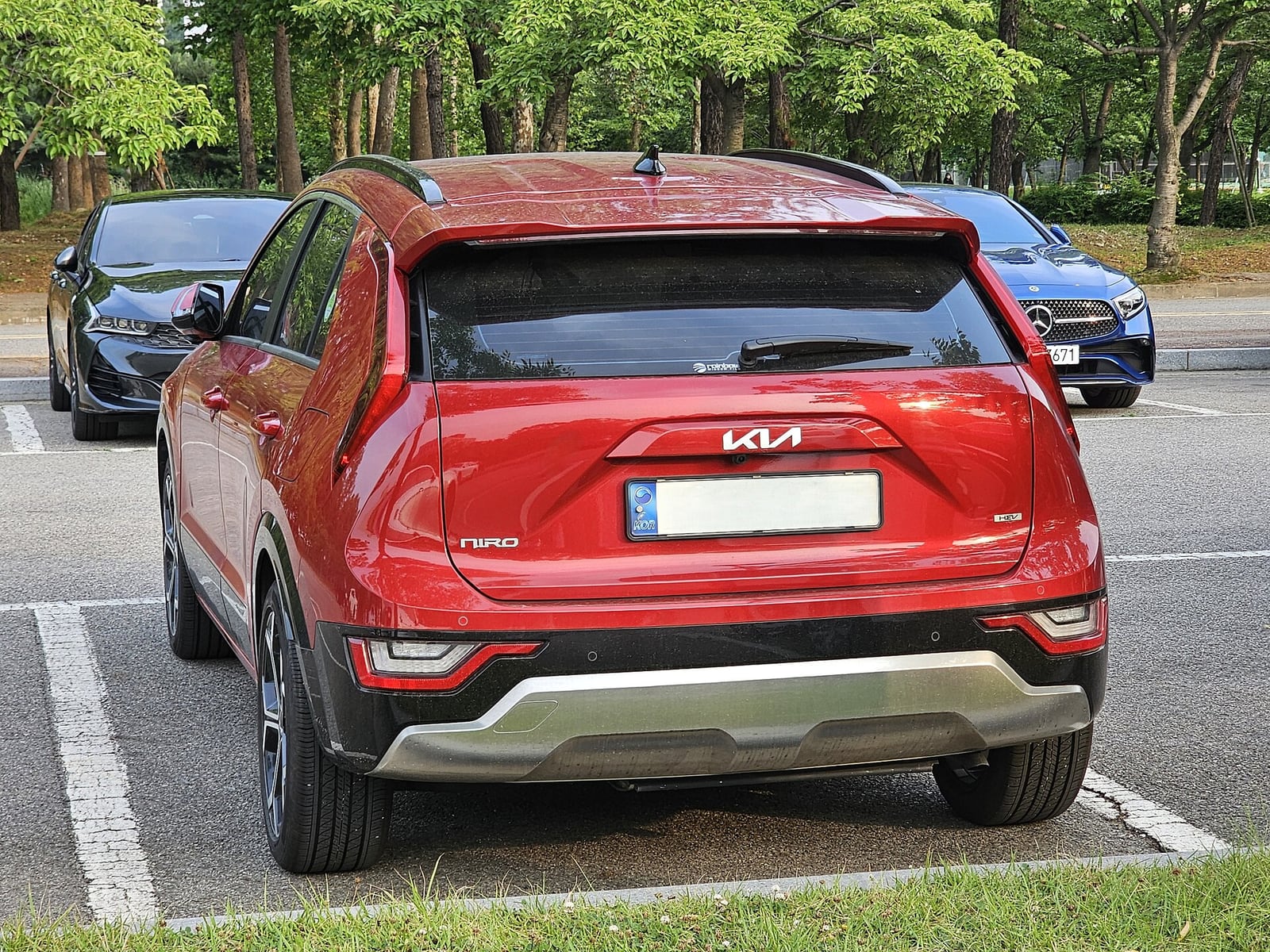 Kia Niro SG2 crossover dış görünüşü