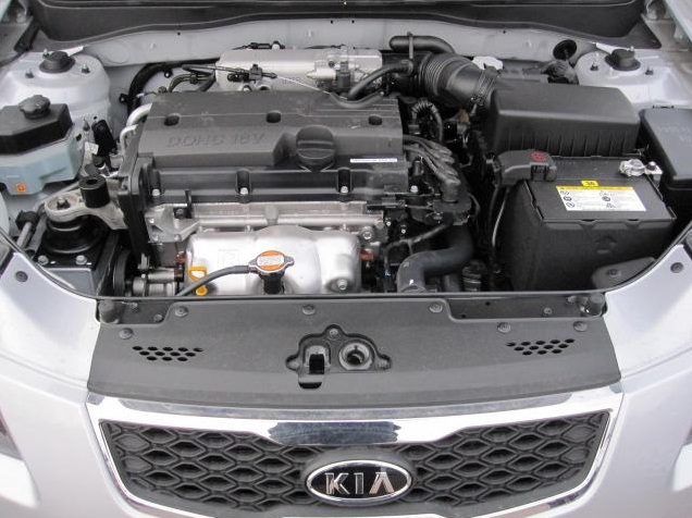 Kia Rio JB motor bölmesi