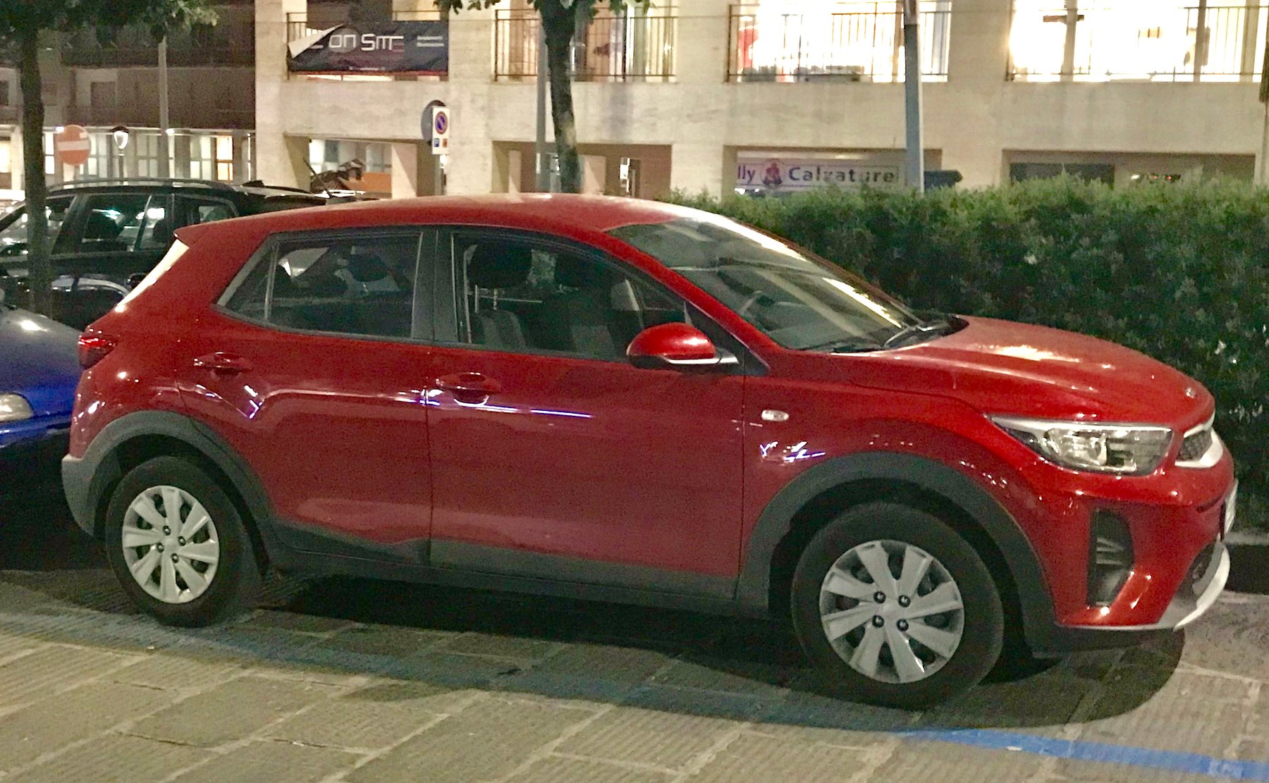 Kia Stonic 1.4 MPI önden görünüm