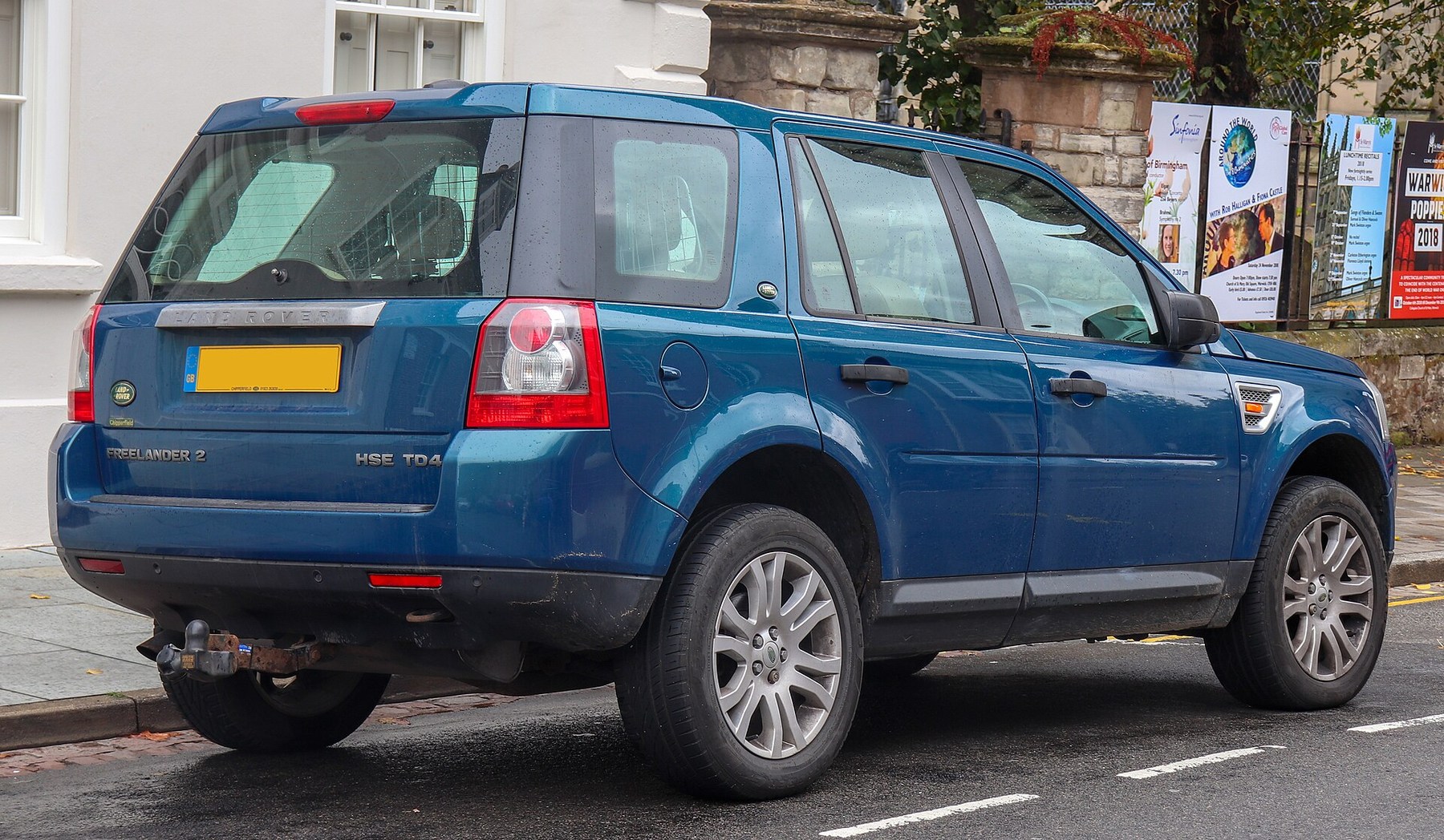 Land Rover Freelander 2 TD4 arkadan görünüm