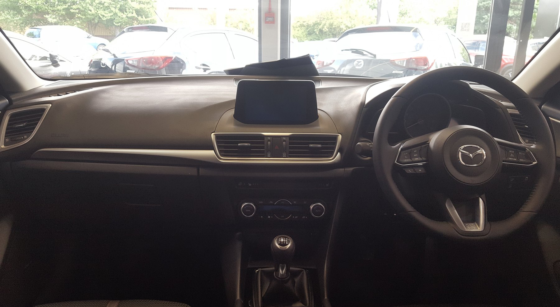 Mazda 3 BN iç mekân görünümü