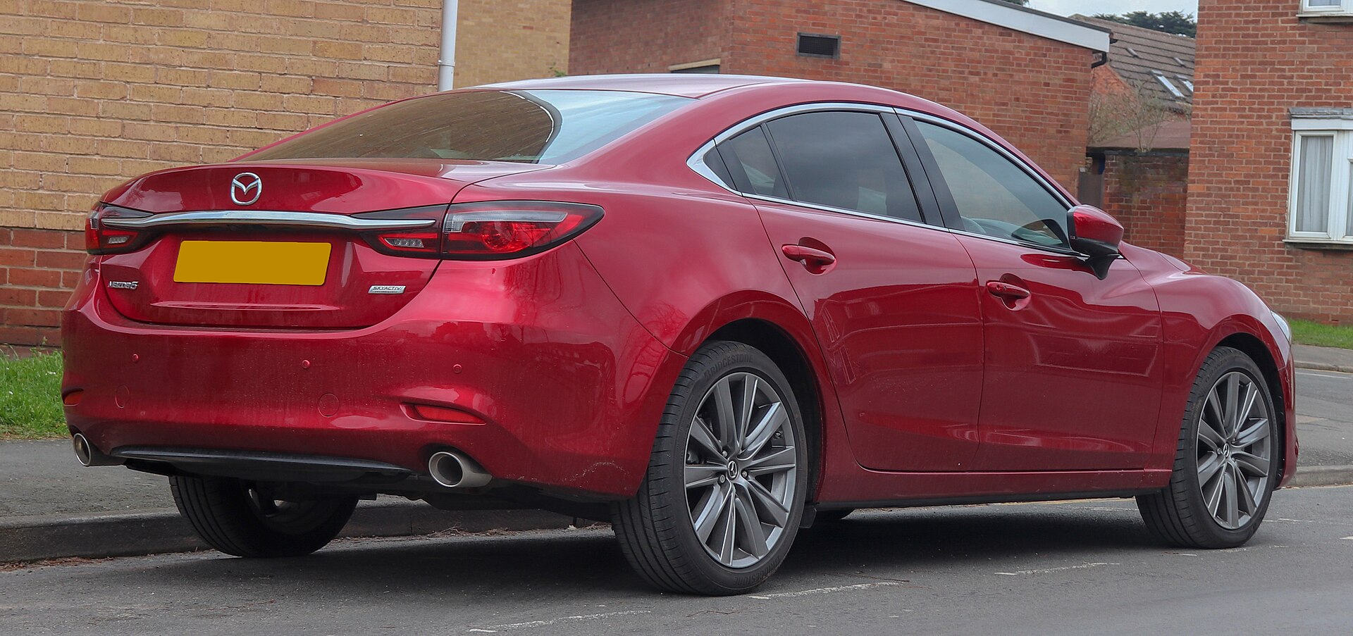 Mazda 6 GL 2.2 dizel arka bölüm