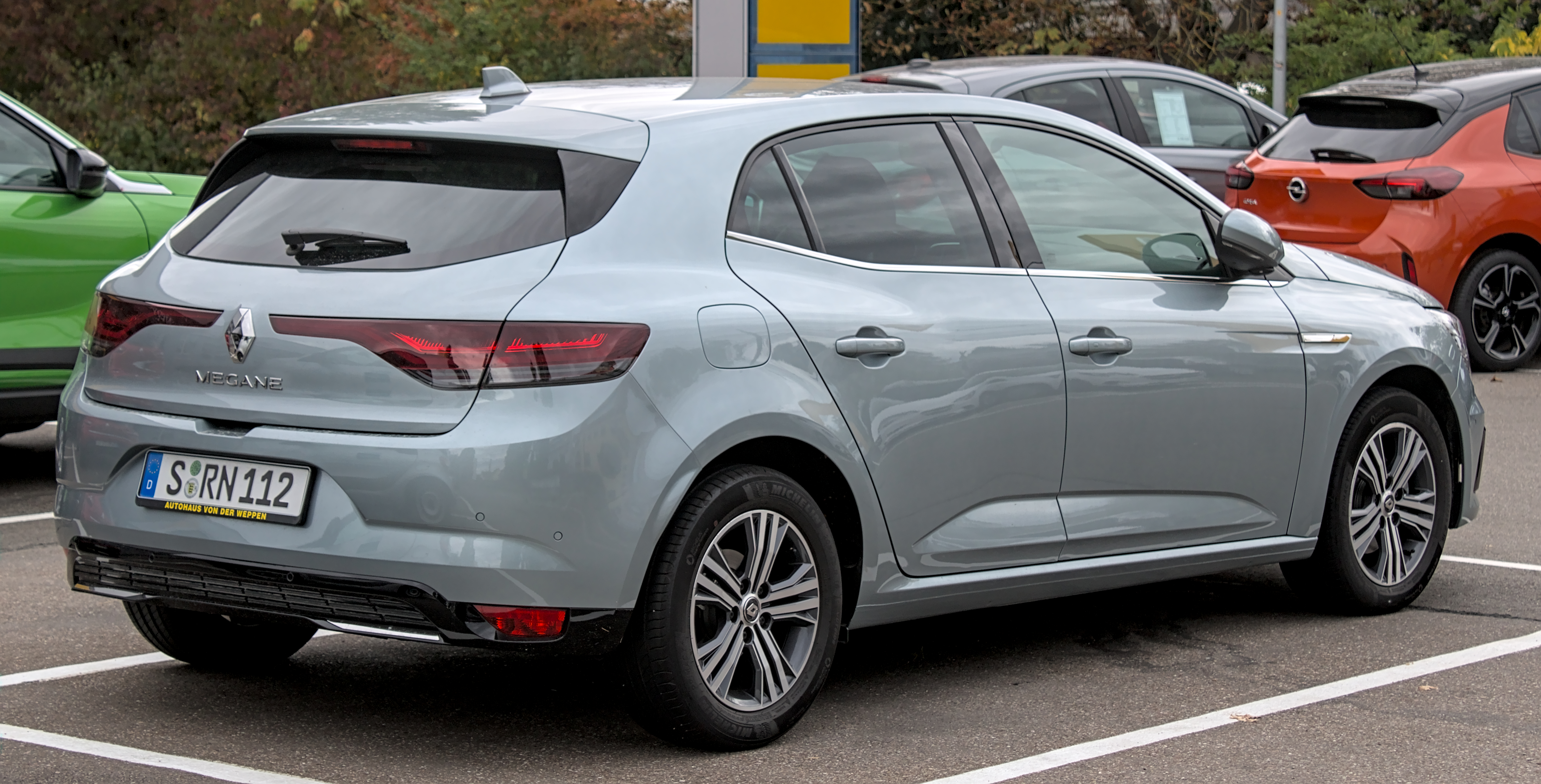 Renault Megane 4 1.5 dCi Alım Rehberi: EDC ve Motor Seçimi: dış görünüm ve gövde ayrıntısı 2