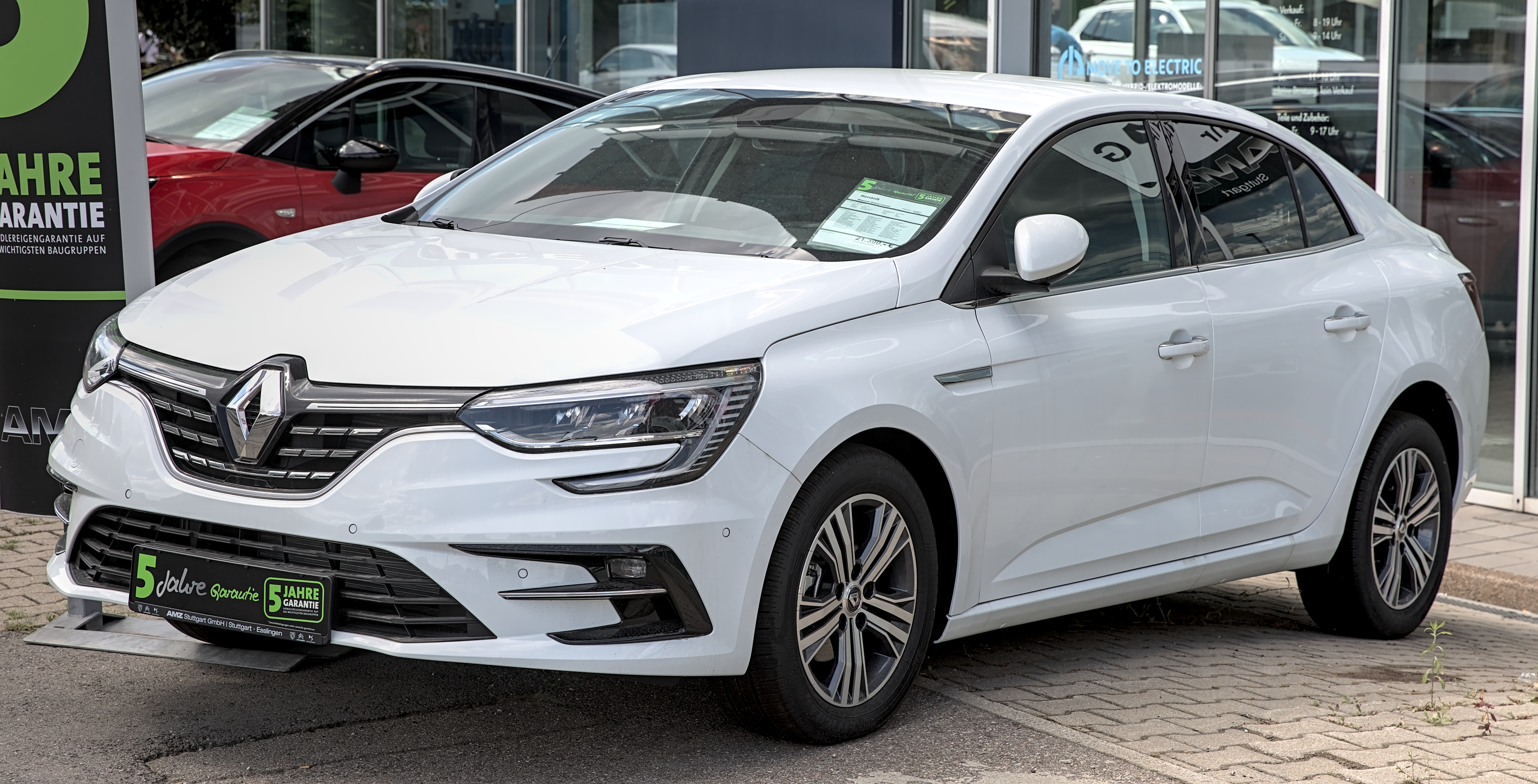 Renault Megane 4 1.5 dCi Alım Rehberi: EDC ve Motor Seçimi: dış görünüm ve gövde ayrıntısı 4