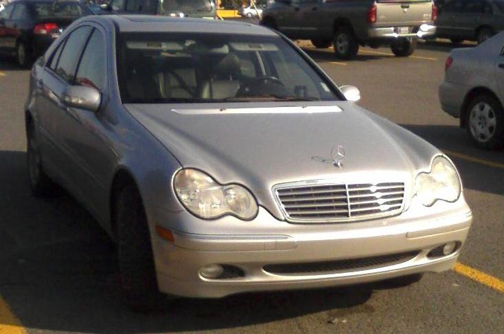 Mercedes-Benz C-Serisi W203 sedan, makyaj öncesi