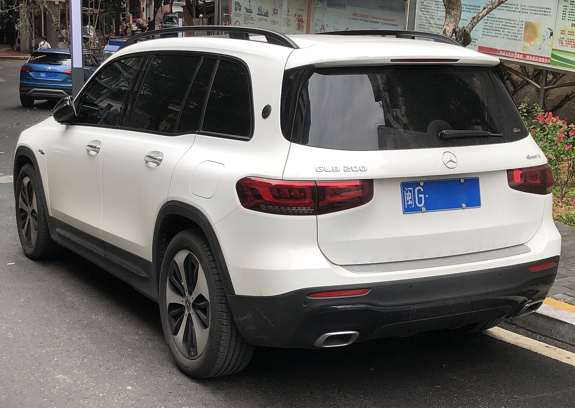 Mercedes GLB X247 arkadan görünüm