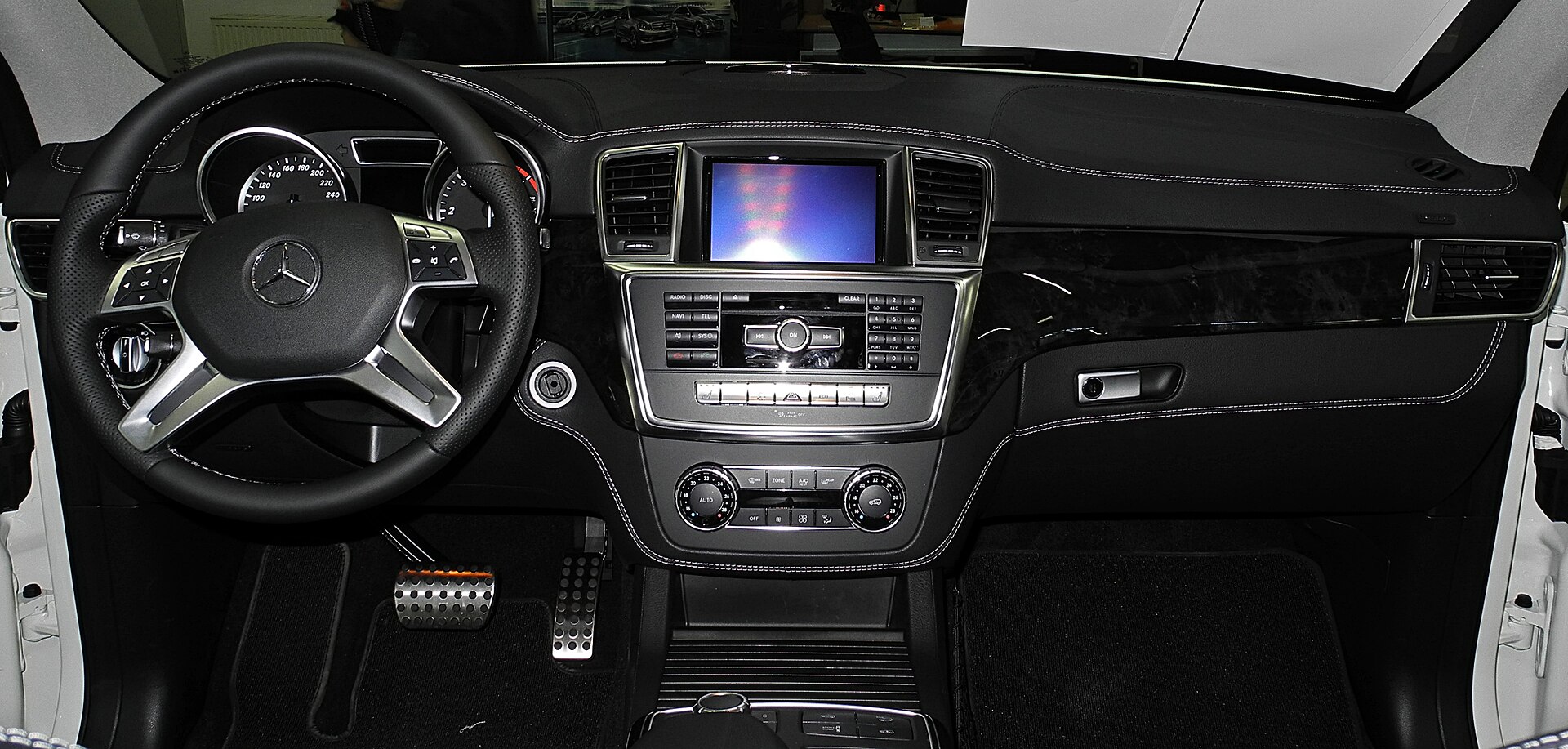 Mercedes-Benz ML 350 BlueTEC W166 iç mekânı