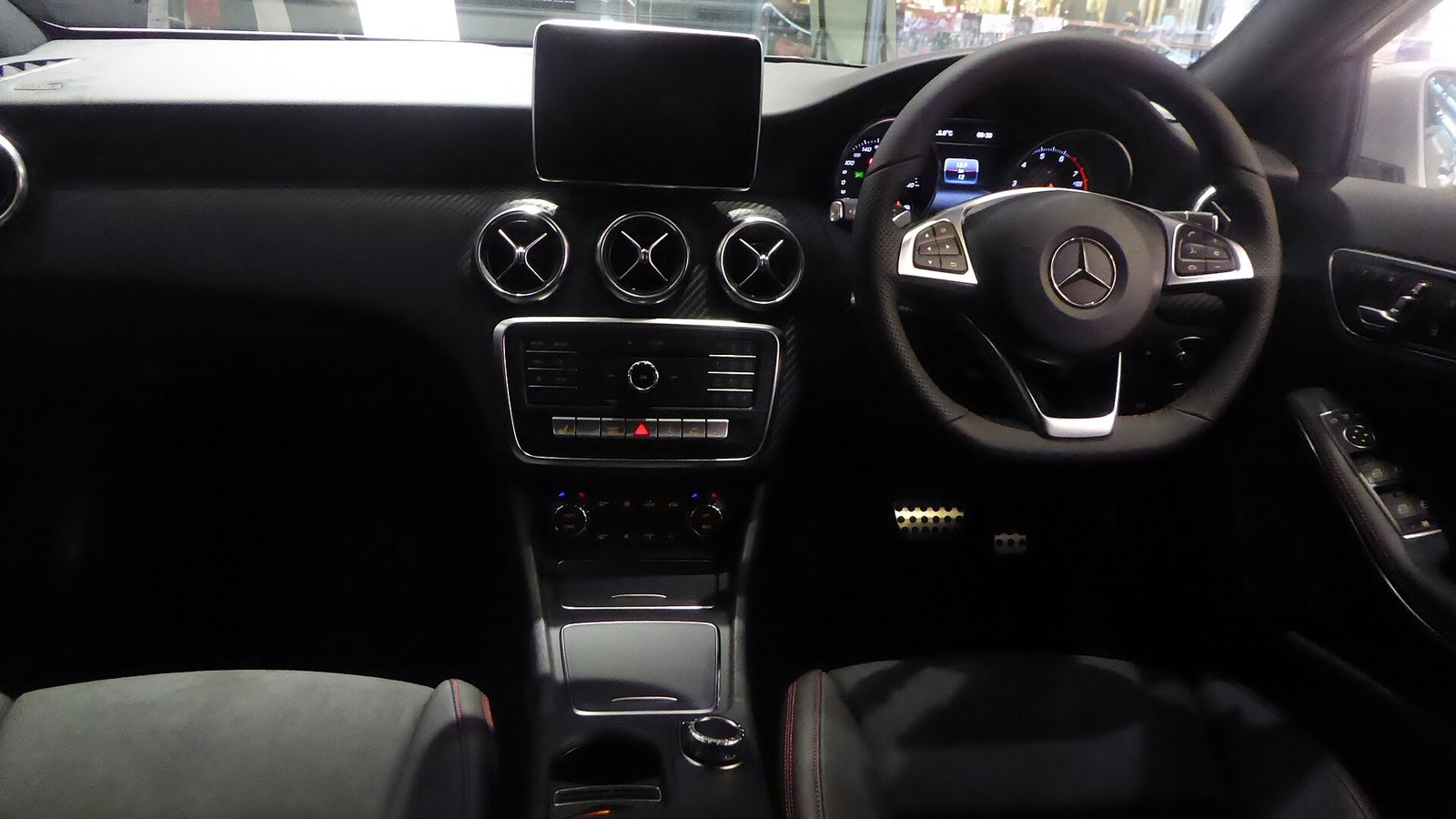 Mercedes-Benz W176 A180 iç mekânı