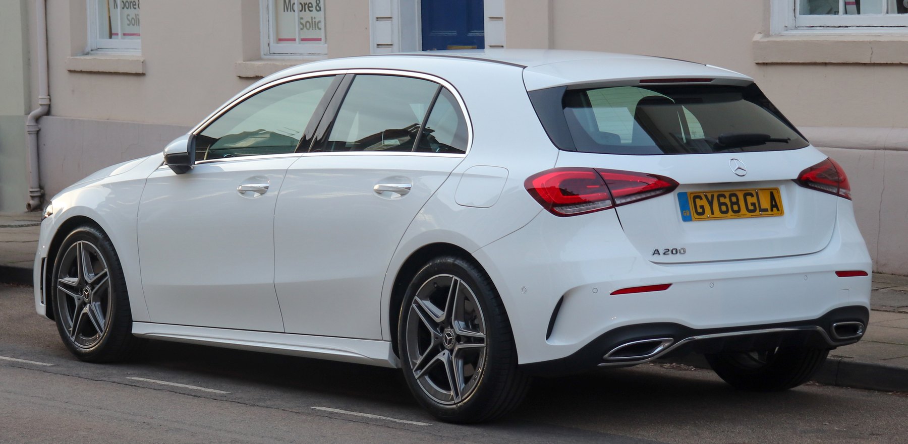 Mercedes A200 W177 AMG Line arkadan görünüm