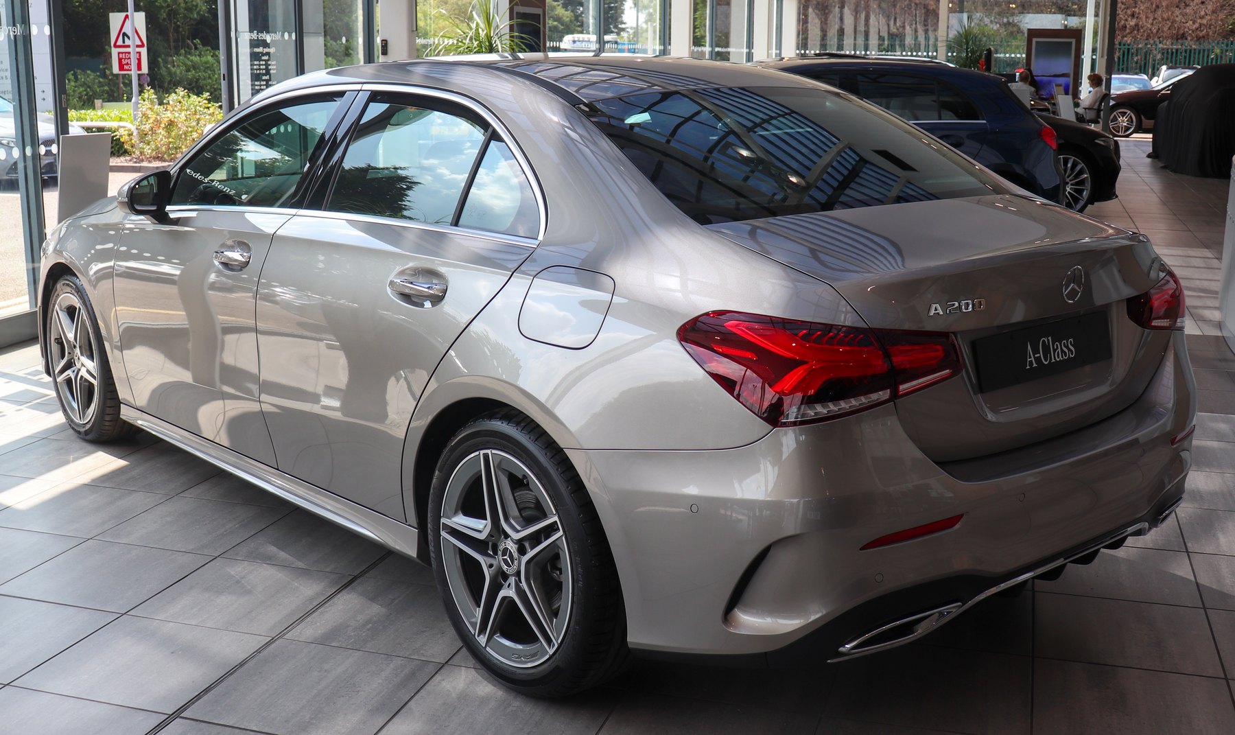 Mercedes A Serisi V177 sedan arkadan görünüm