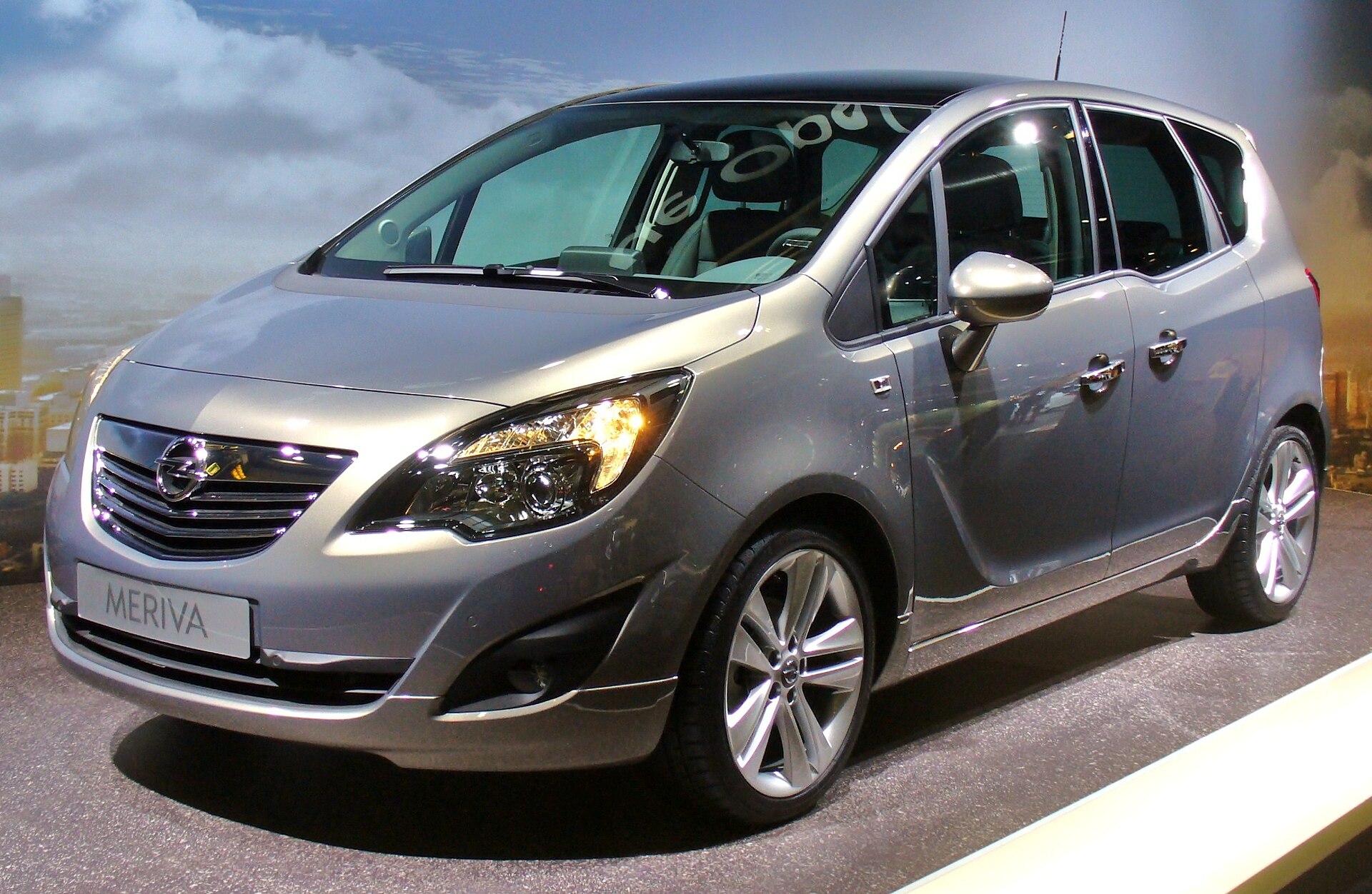 Opel Meriva B ecoFlex önden görünüm