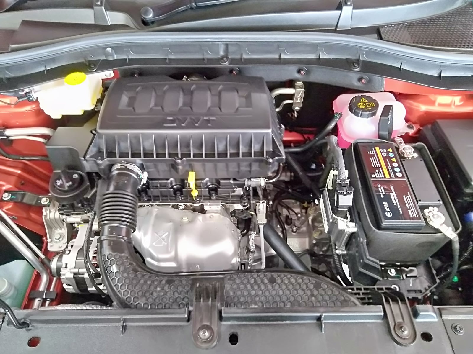 MG ZS 1.5 motor bölümü