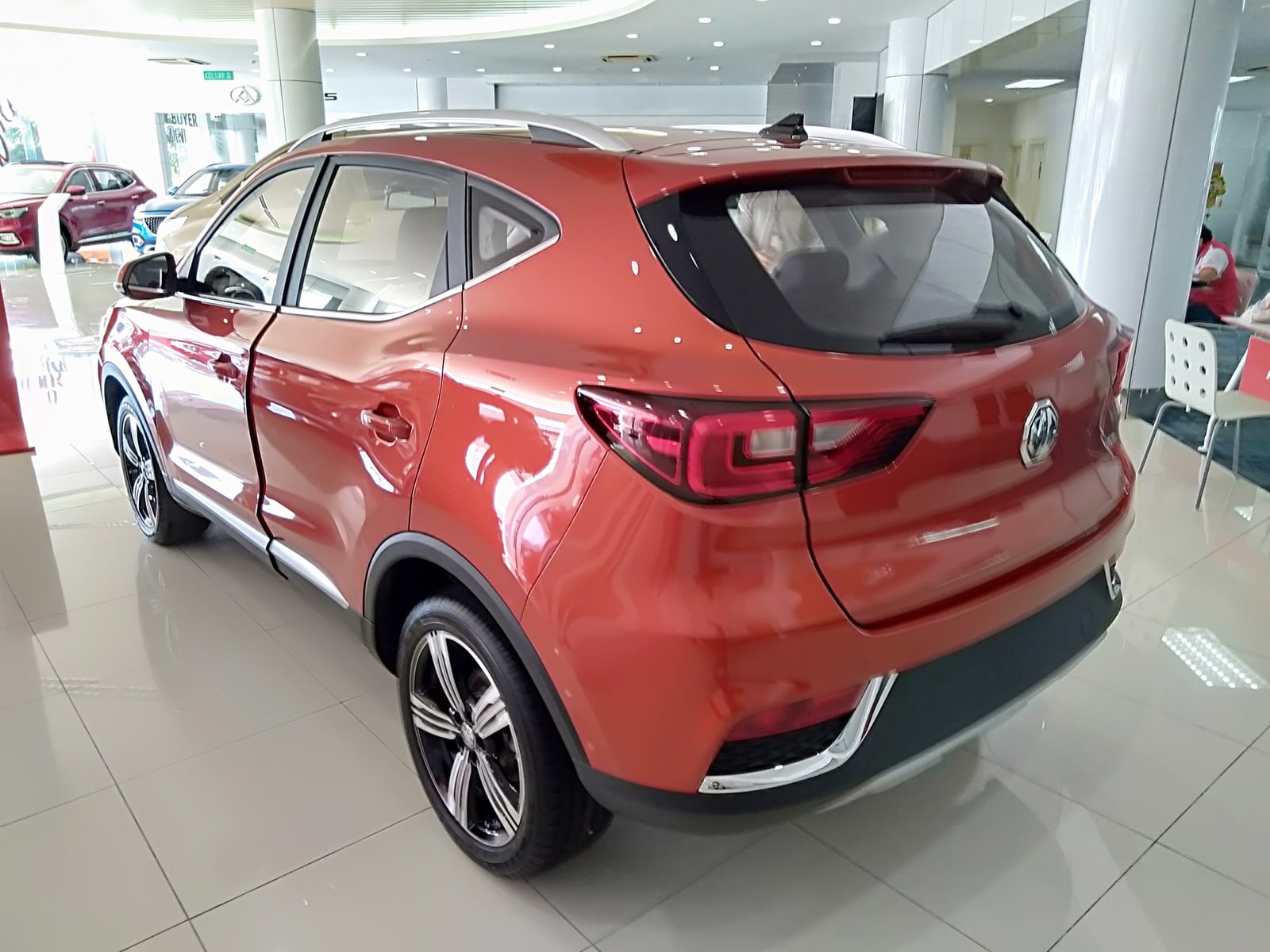 MG ZS arka görünüşü ve bagaj kapağı