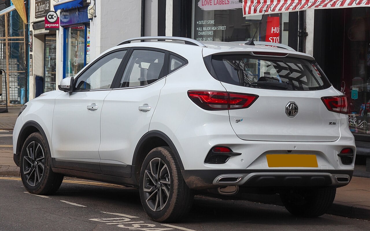 MG ZS 1.0 turbo otomatik arka görünüş