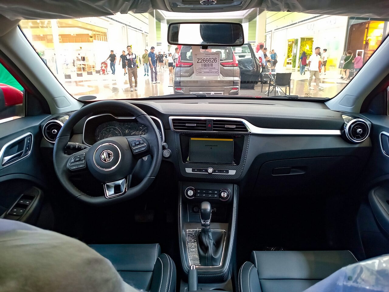 MG ZS ön konsol ve multimedya ekranı