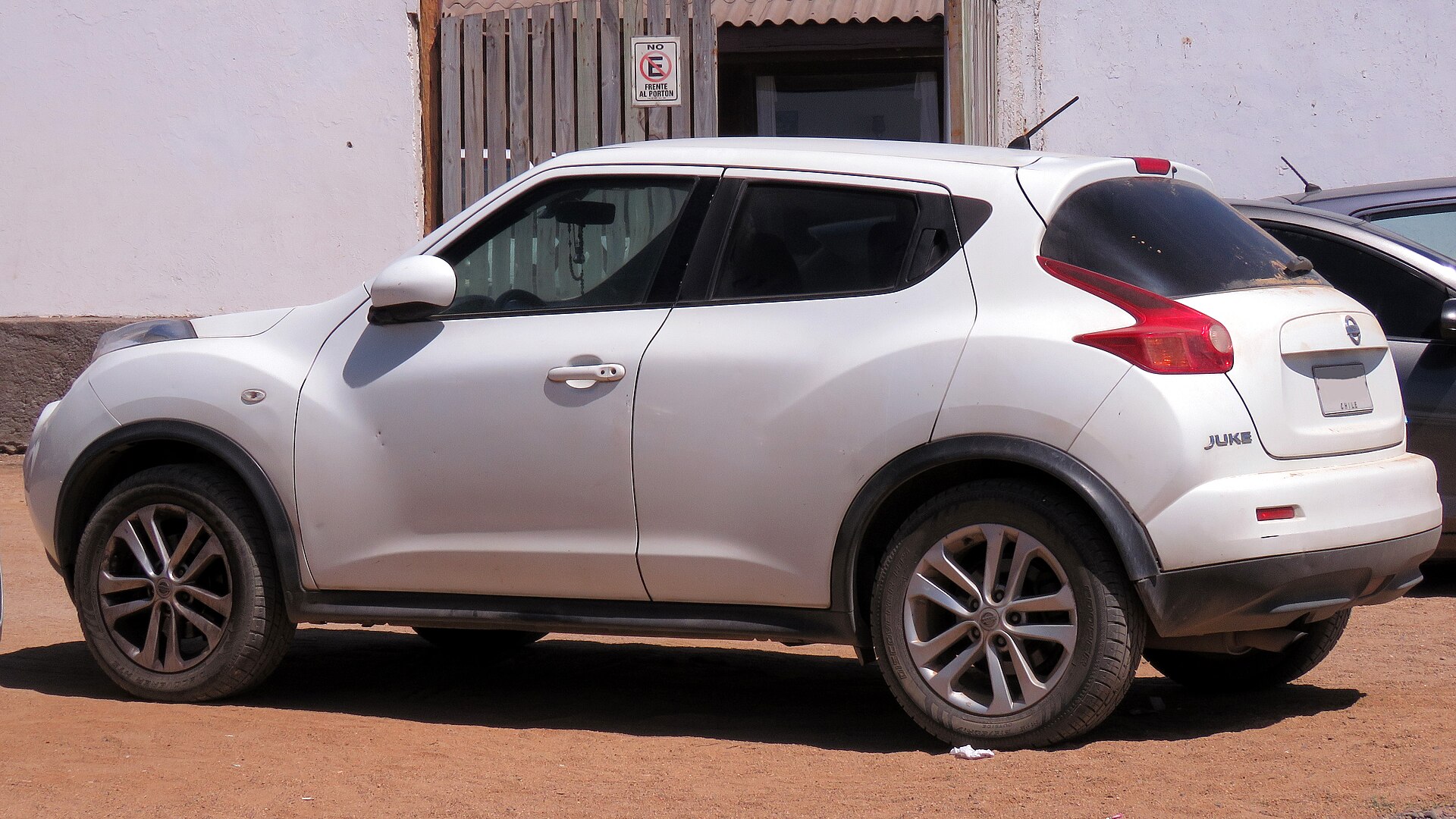 Nissan Juke F15 1.6 ön görünüm, 2013 model