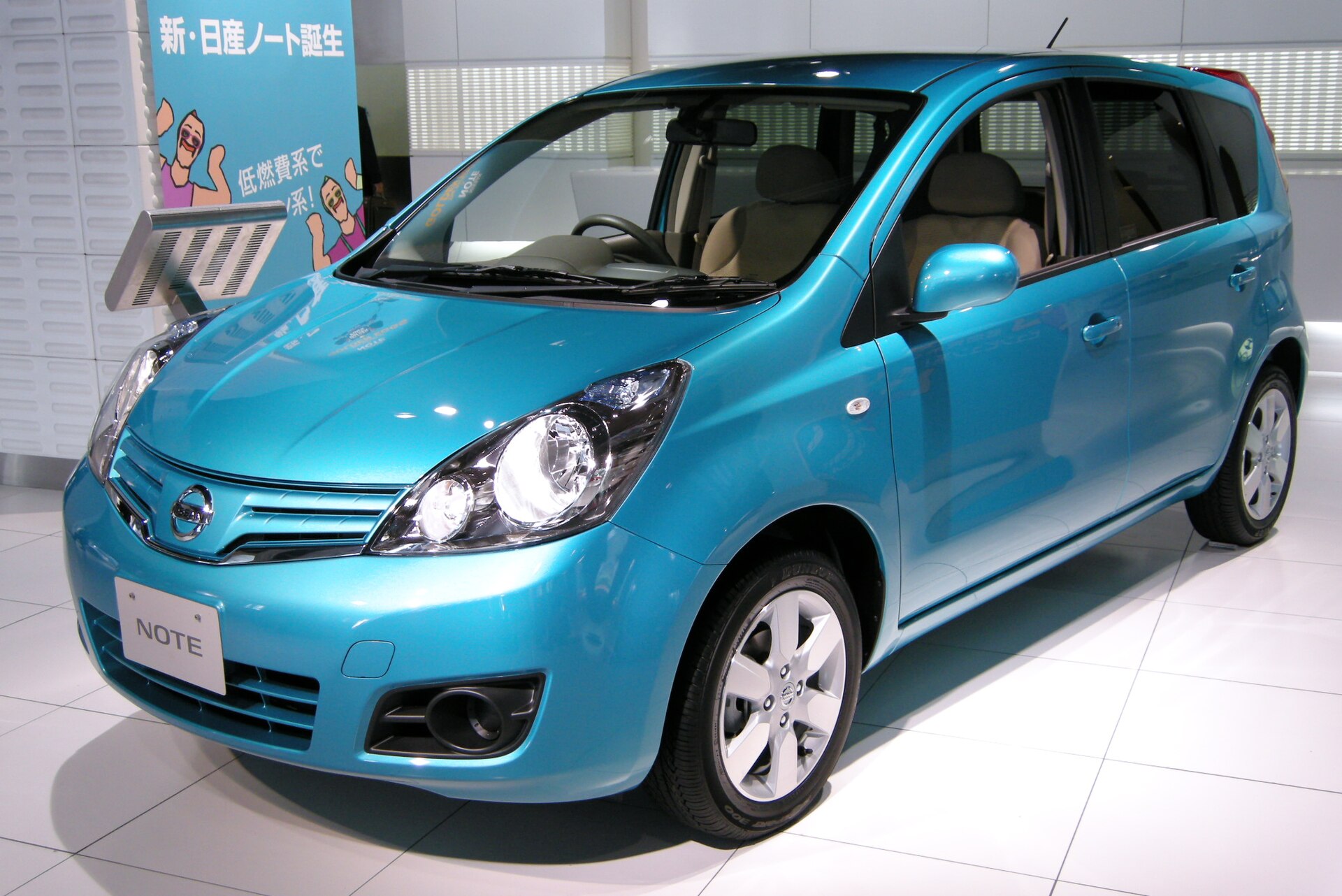 2008 Nissan Note E11 beş kapılı gövde
