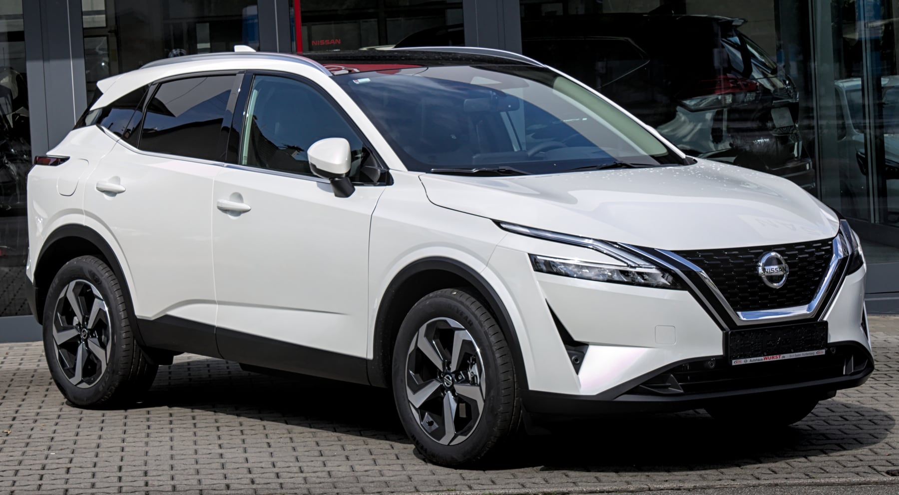 Nissan Qashqai J12 önden görünüm