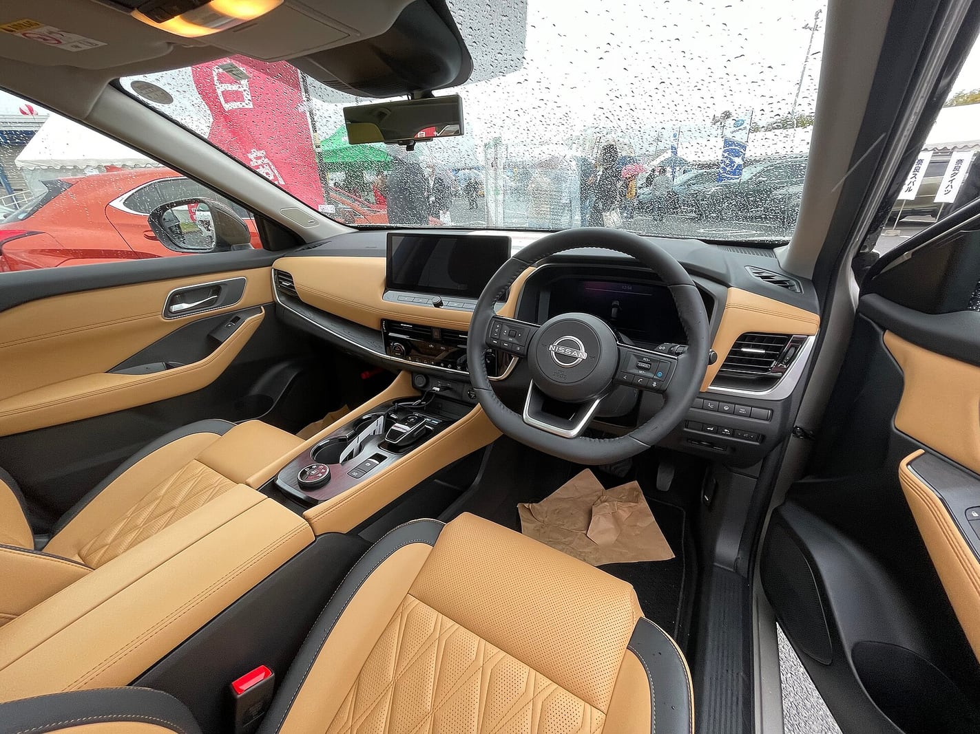 Nissan X-Trail T33 iç mekan