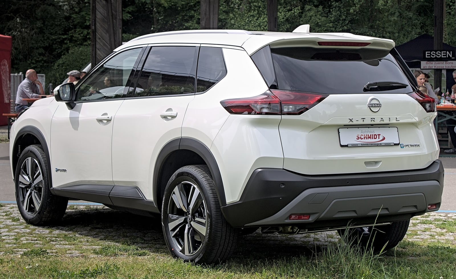 Nissan X-Trail T33 e-Power arka görünüm
