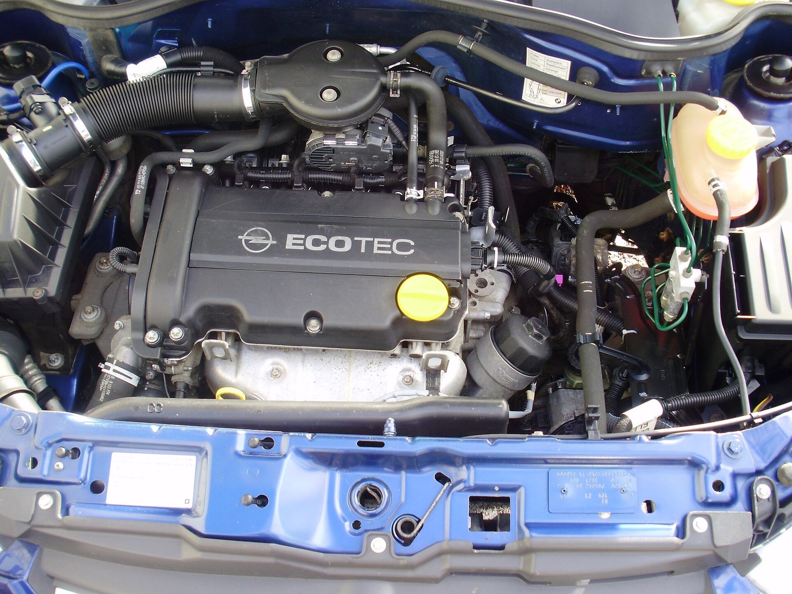 Opel Z12XE 1.2 16V benzinli motor