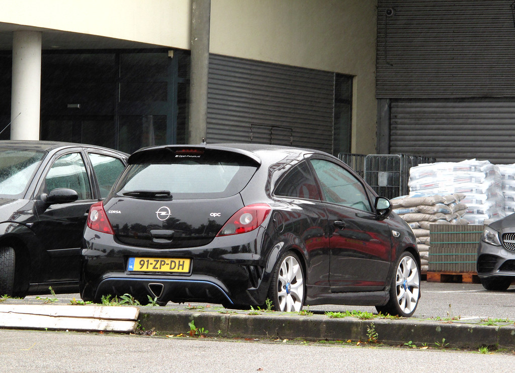 Opel Corsa D görünüm 2