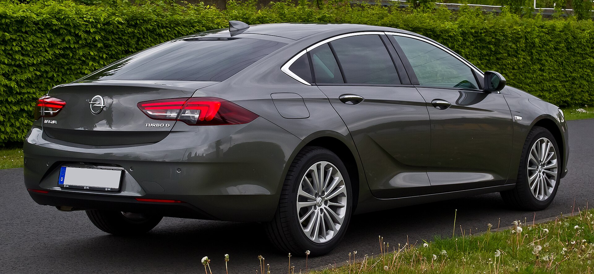 Opel Insignia B Grand Sport arka görünüm
