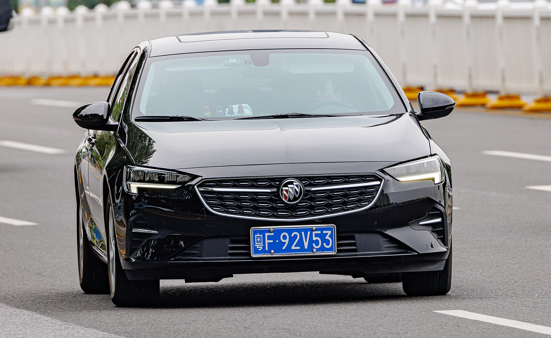 Insignia B ile akraba Buick Regal