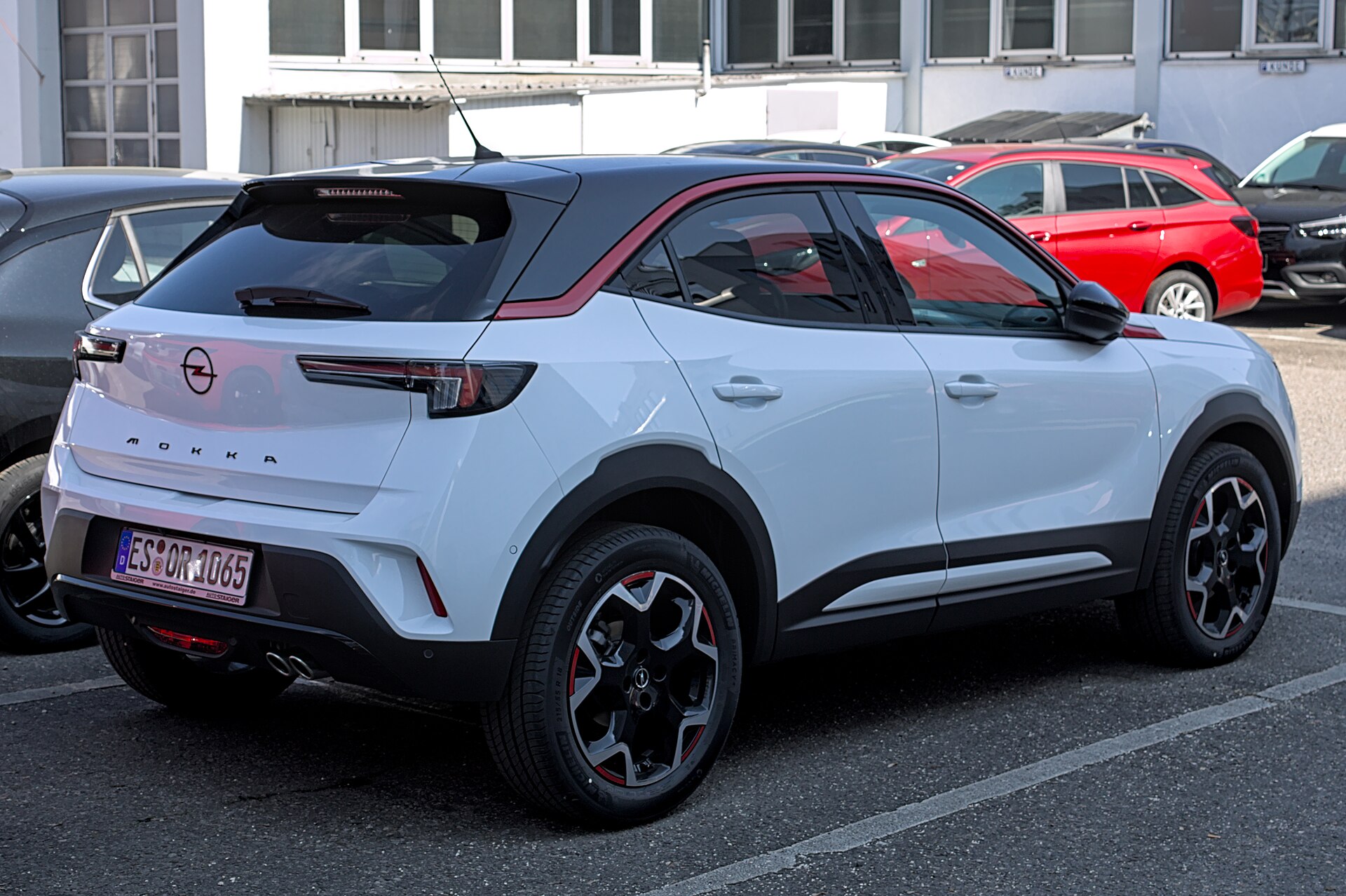 Opel Mokka B arka görünüm