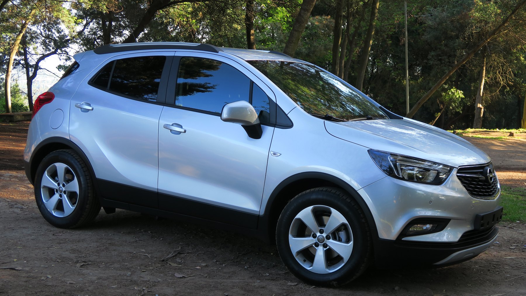 Opel Mokka X 1.4 Turbo Enjoy yan görünüm