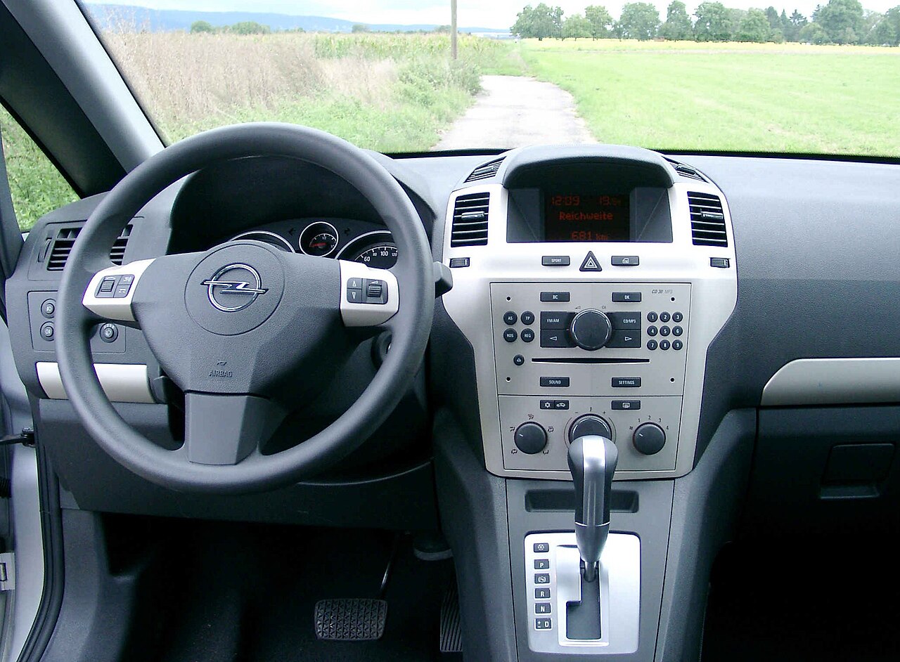 Opel Zafira B iç mekân ve koltuklar