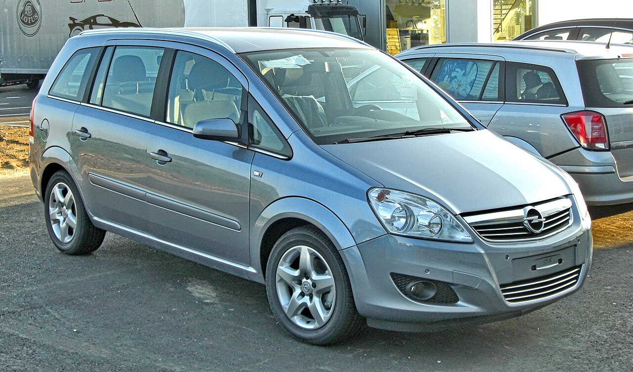 Opel Zafira B 1.8 makyajlı kasa
