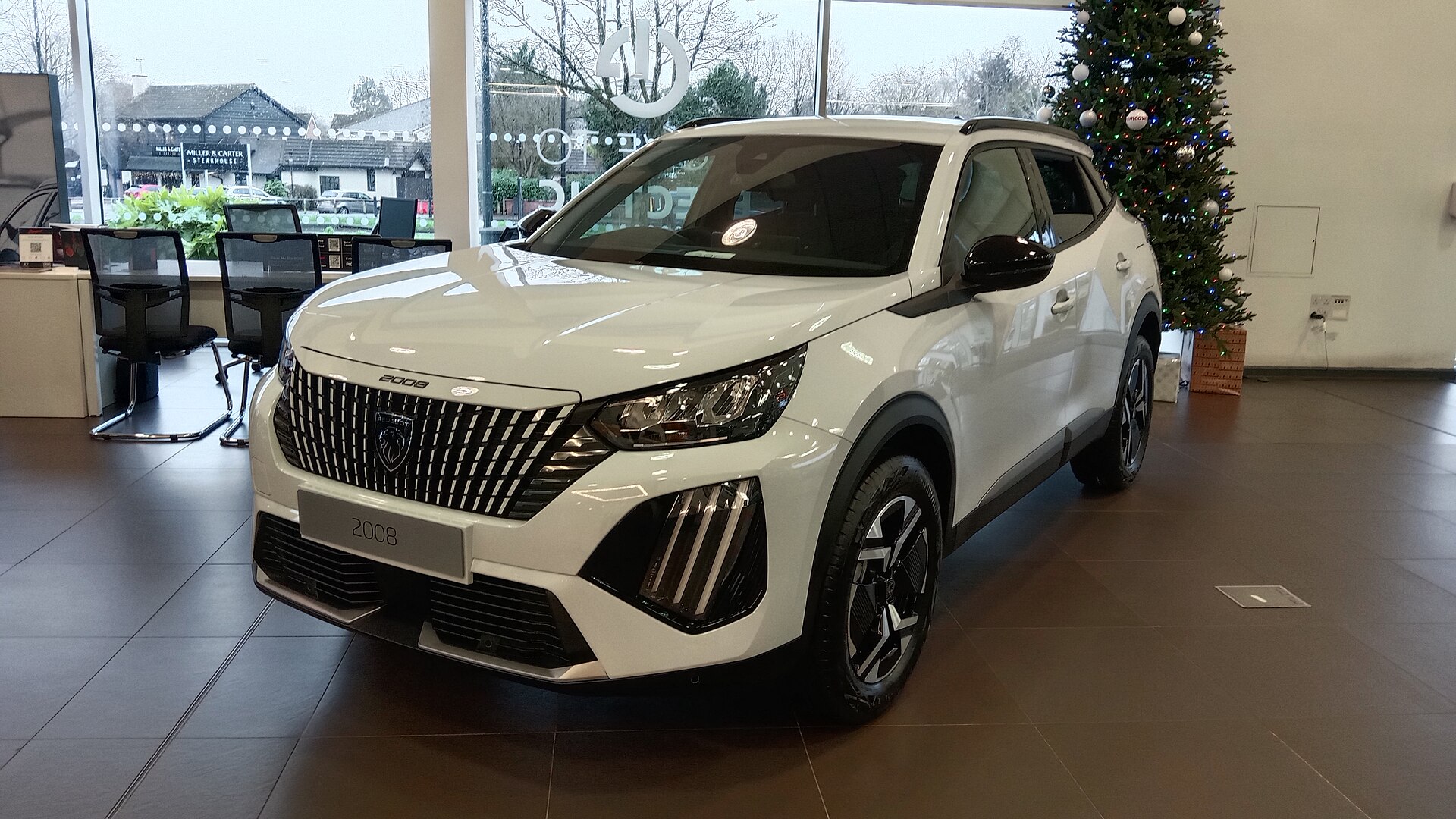 Makyajlı Peugeot 2008 Allure önden görünüm