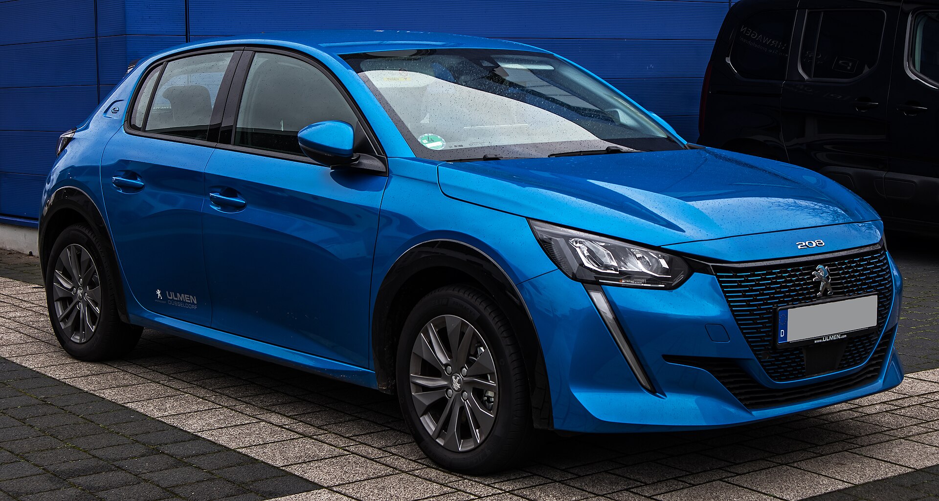 Peugeot e-208 P21 ön tasarımı, elektrikli gövde varyantı